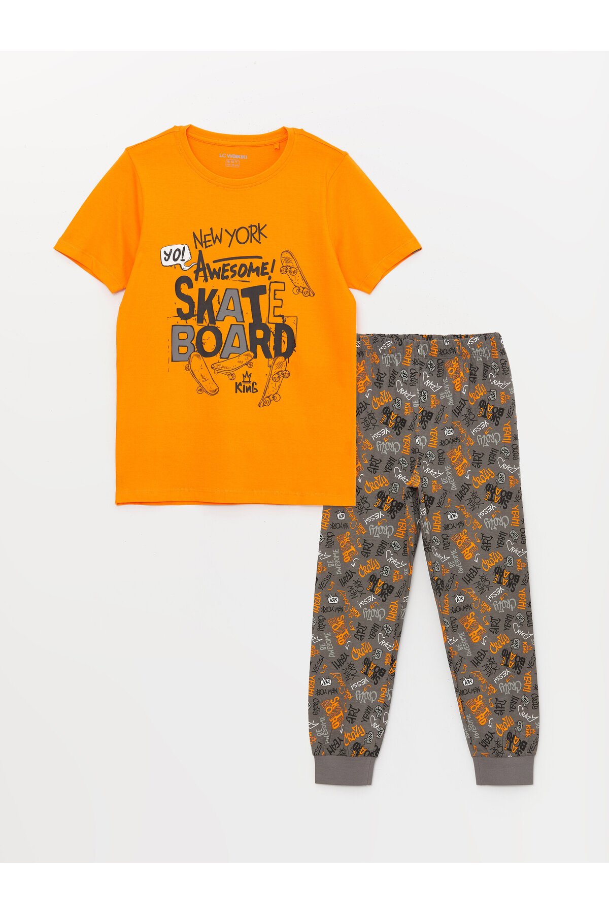 LC Waikiki Crew Neck Printed Short Sleeve Boys Pajamas Set