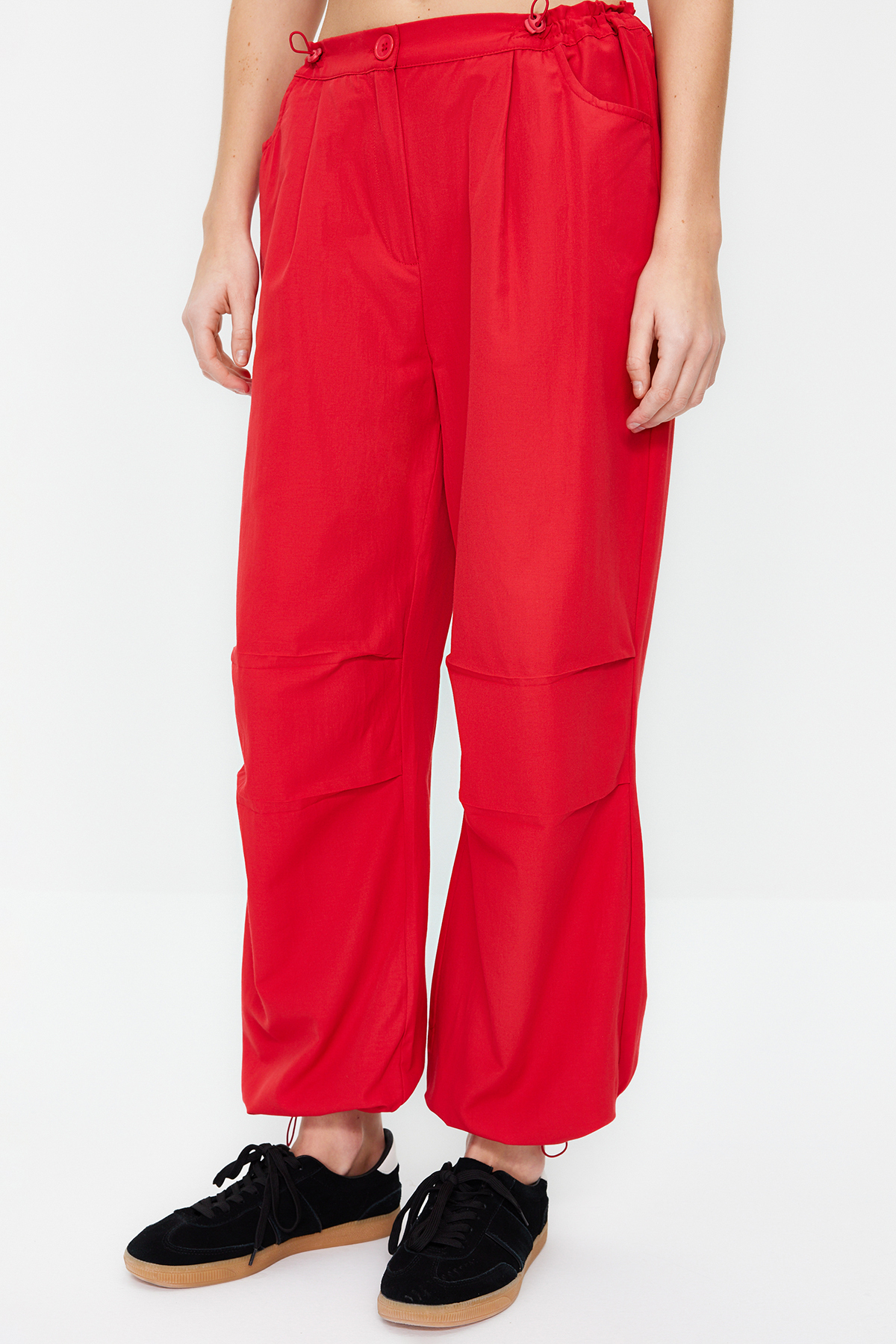 Levně Trendyol Red Jogger Normal Waist Elastic Woven Trousers