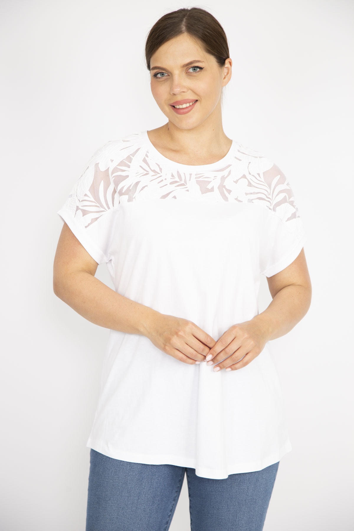 Şans Women's White Plus Size Cotton Fabric Robe Tulle Applique Long Blouse