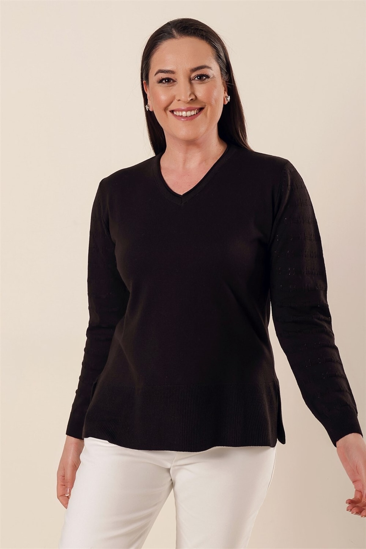 Levně By Saygı V-Neck Sleeve Vzorovaný akrylový svetr nadměrné velikosti s bočními rozparky černý