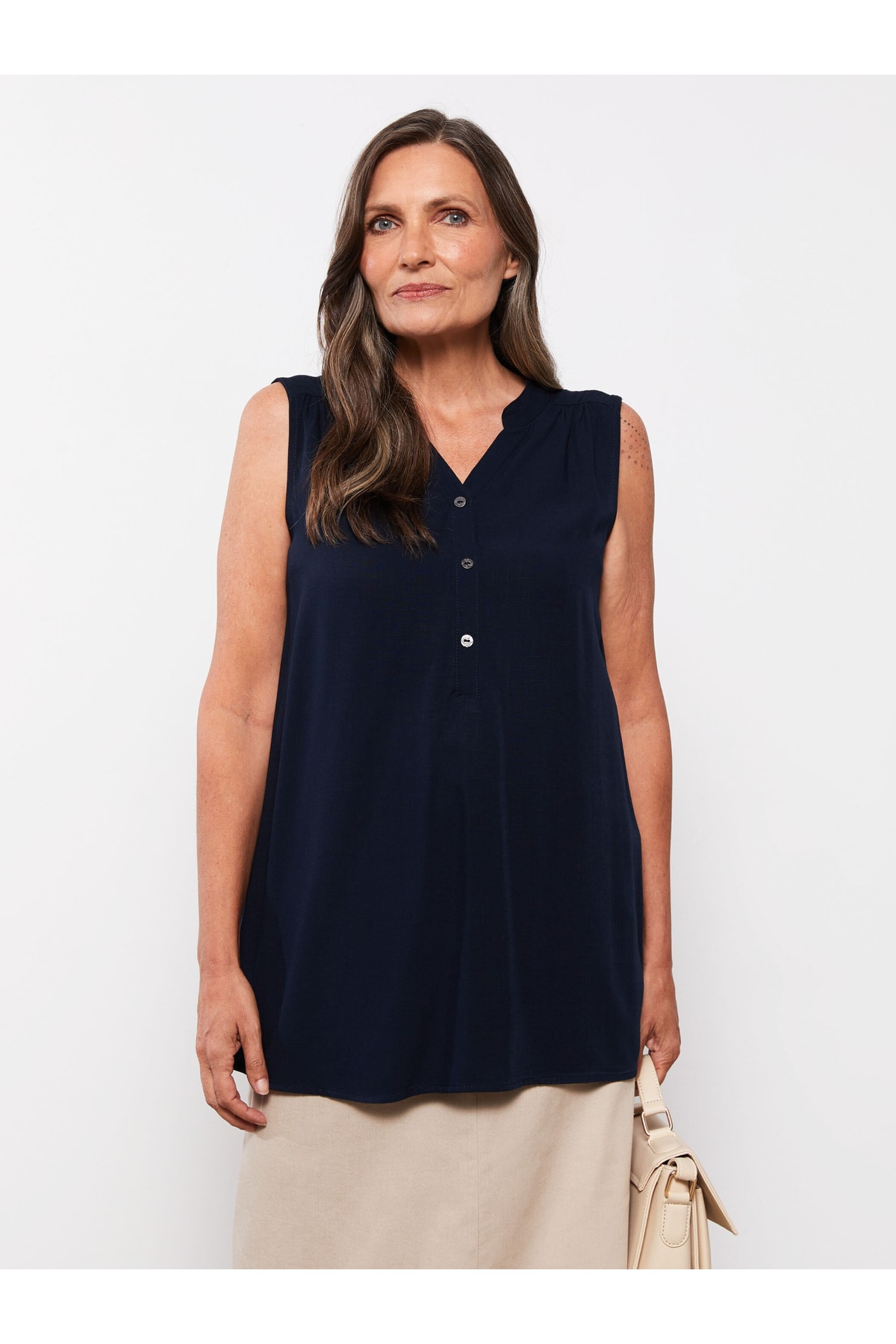 LC Waikiki Women's Crewneck Viscose Straight Sleeveless Blouse