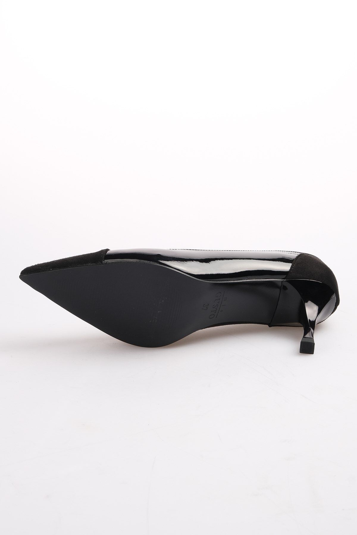 Mio Gusto Wendy Black Color Suede And Patent Leather Women's Heeled Shoes