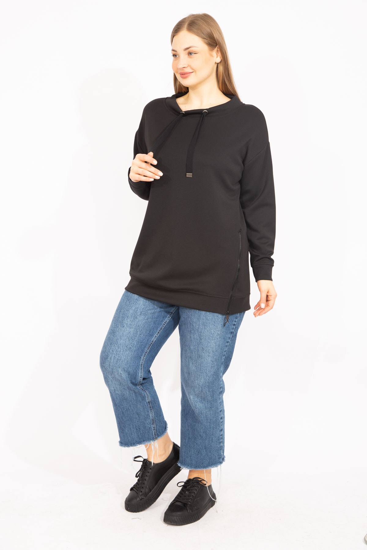Şans Women's Black Plus Size Side Zipper Slit Collar Eyelet Detailed Sweatshirt
