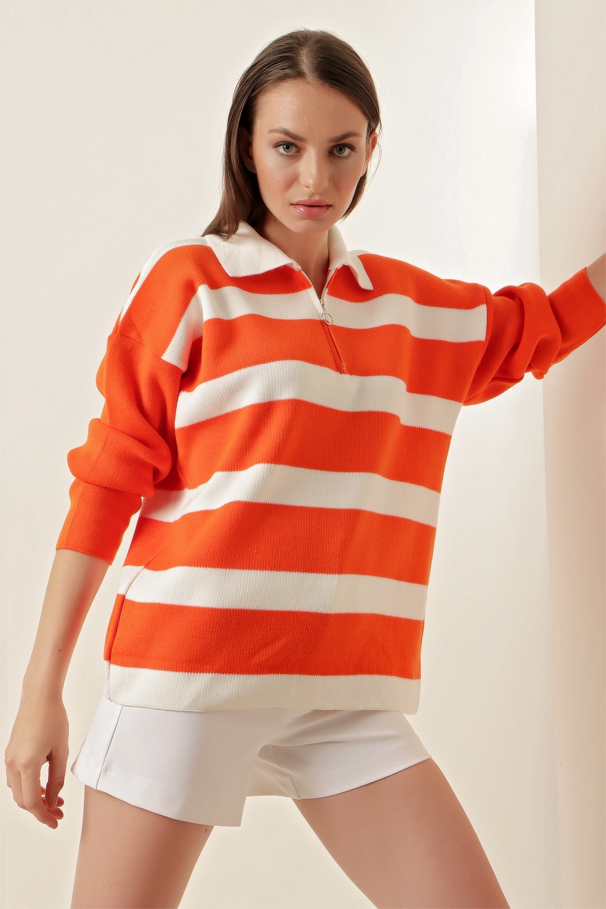 Levně Bigdart 4512 Striped Oversize Sweater - Orange