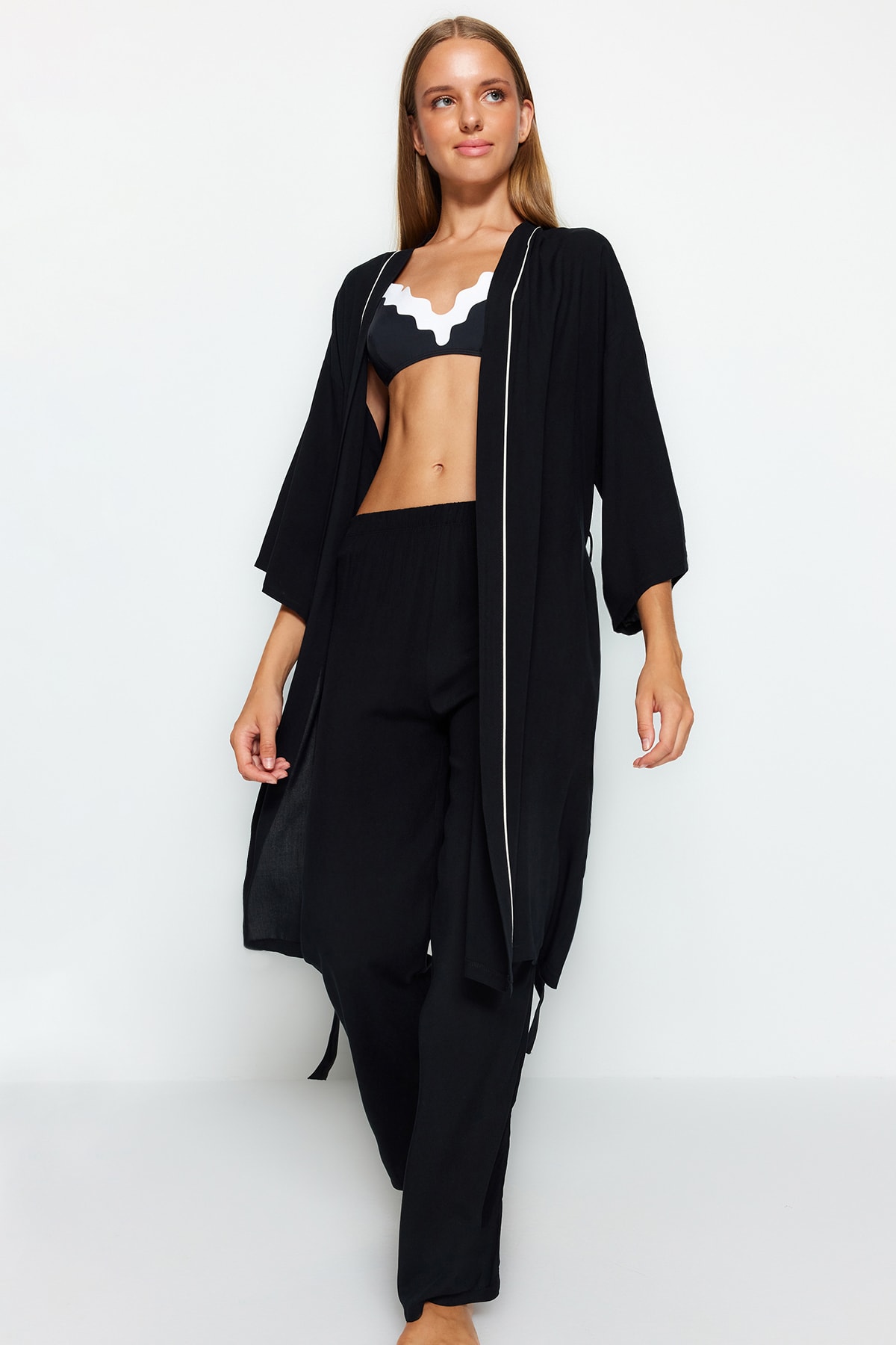 Trendyol Black 2-Piece Viscose Ribbed Dressing Gown-Pajama Bottoms Woven Pajama Set