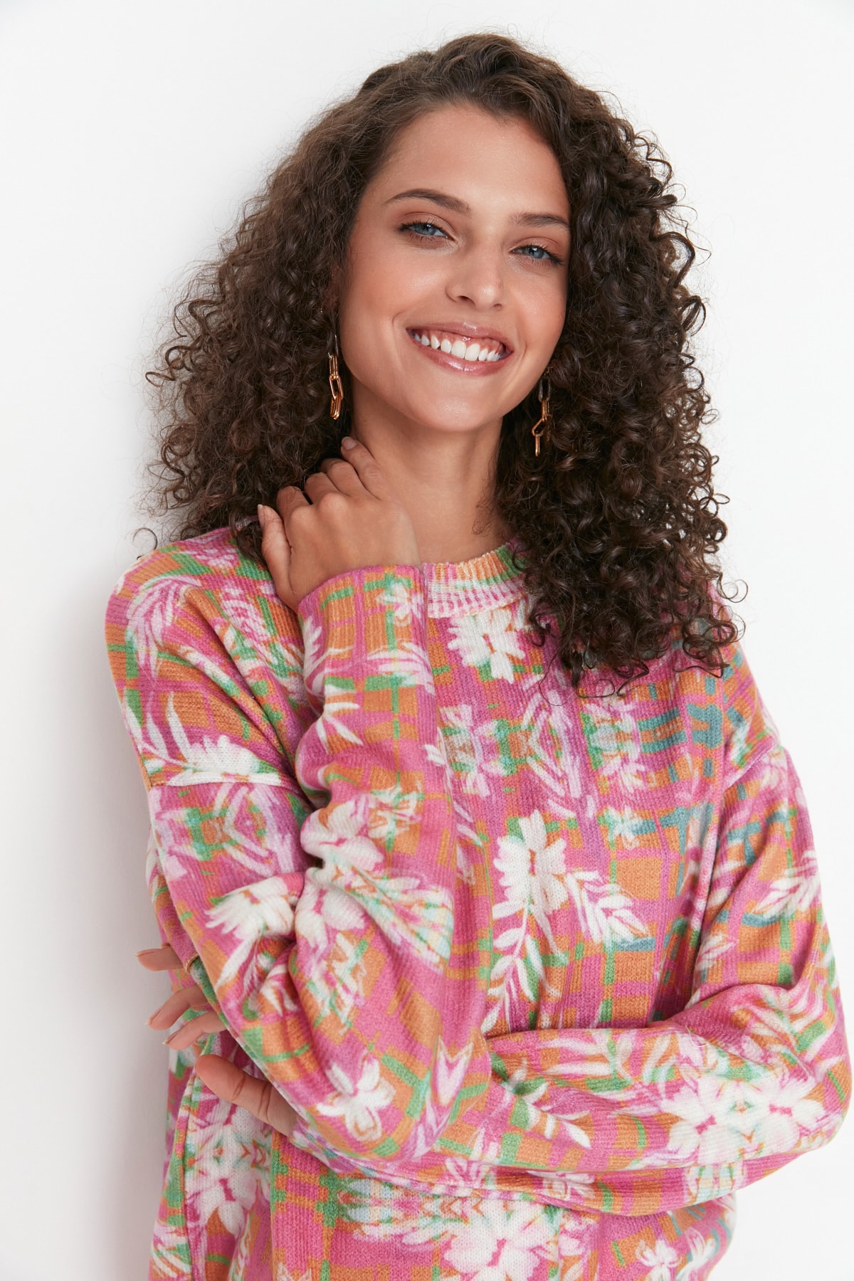 Trendyol Sweater - Pink - Regular fit