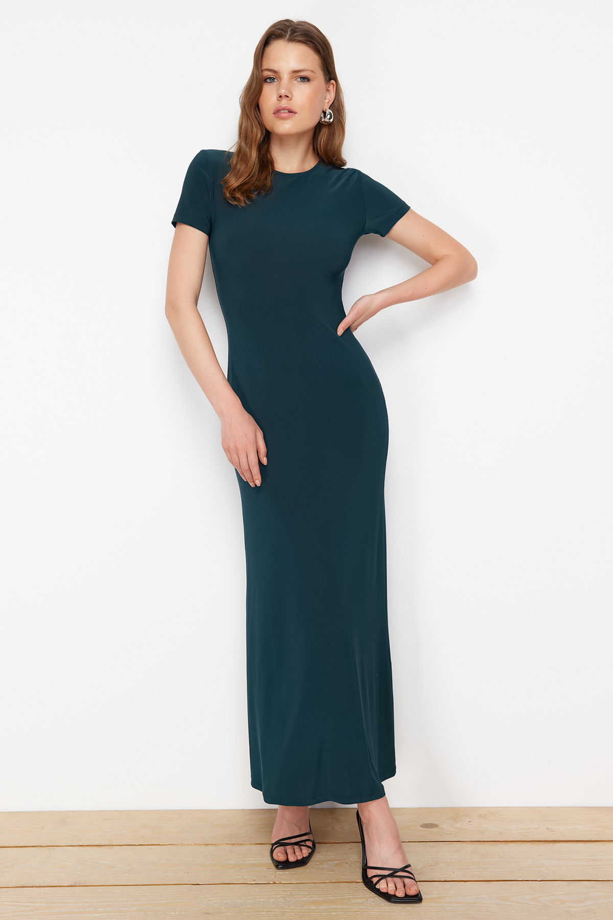 Trendyol Emerald Green Short Sleeve Fitted Crew Neck Flexible Knitted Maxi Pencil Dress