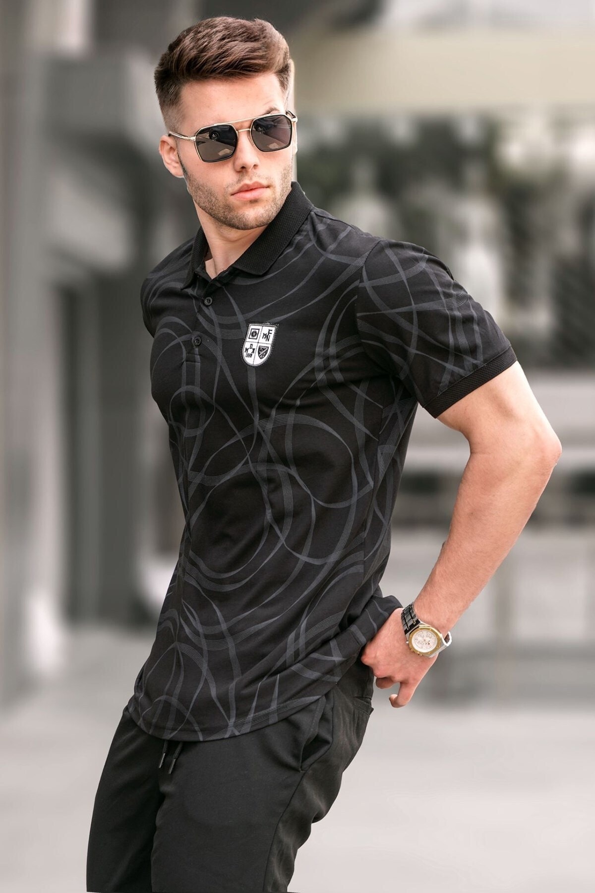 Levně Madmext Black Patterned Polo Neck T-Shirt 5873