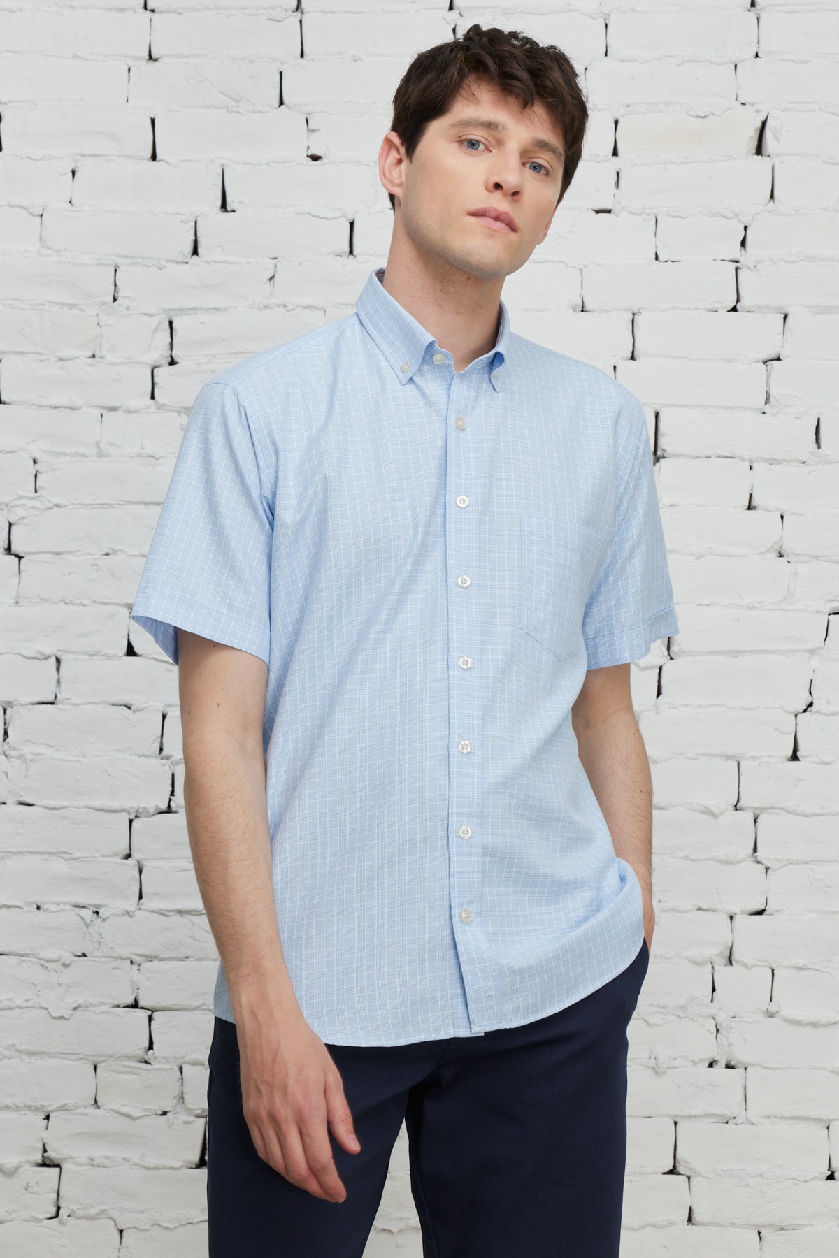 Levně ALTINYILDIZ CLASSICS Men's Light Blue Comfort Fit Comfy Cut Buttoned Collar Check Short Sleeve Shirt.