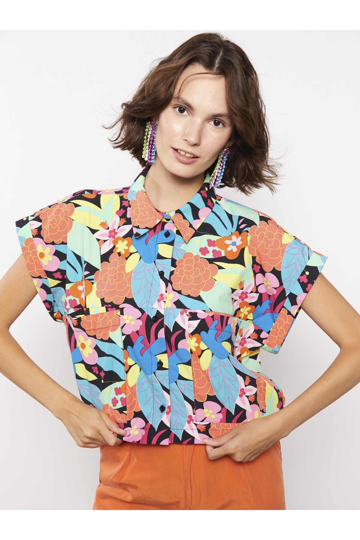 LC Waikiki Women's Patterned Poplin Short Sleeve Shirt with Button Fastening