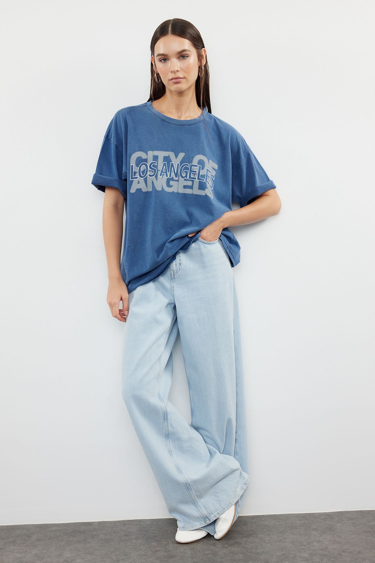 Trendyol Indigo Oversize / Wide Pattern Slogan Printed Washable 100% Cotton Knitted T-Shirt