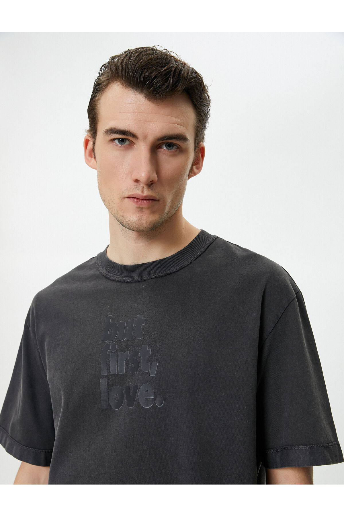 Levně Koton Oversize T-Shirt Washed Slogan Printed Crew Neck Short Sleeve
