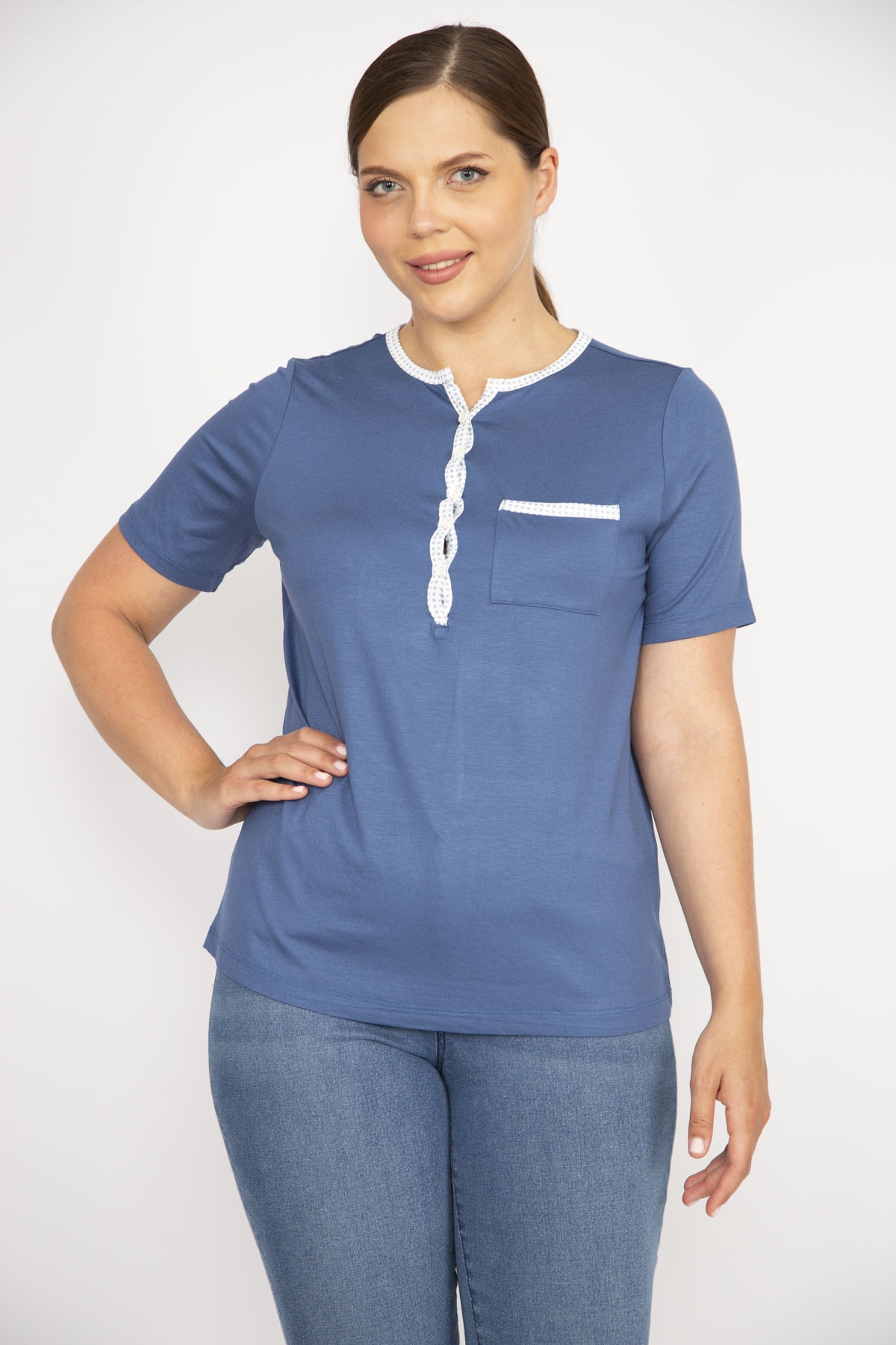 Levně Şans Women's Blue Plus Size Front Pat Buttoned Peto Pocket Short Sleeve Blouse