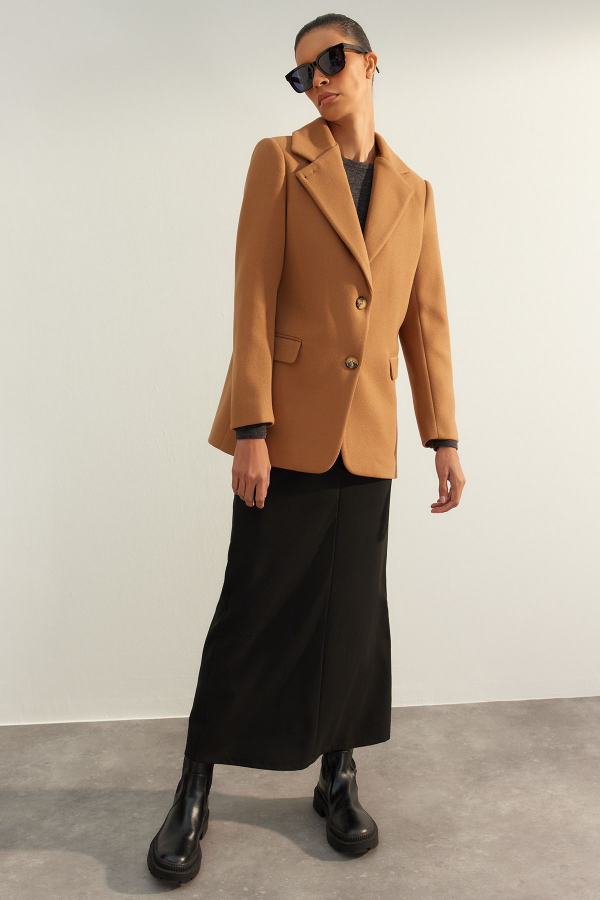 Levně Trendyol Camel Limited Edition Regular Lined Woven Blazer Jacket