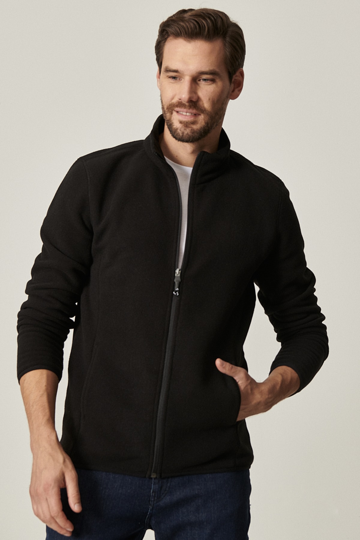Levně AC&Co / Altınyıldız Classics Men's Black Anti-pilling Anti-Pilling Standard Fit High Bato Collar Sweatshirt Fleece Jacket
