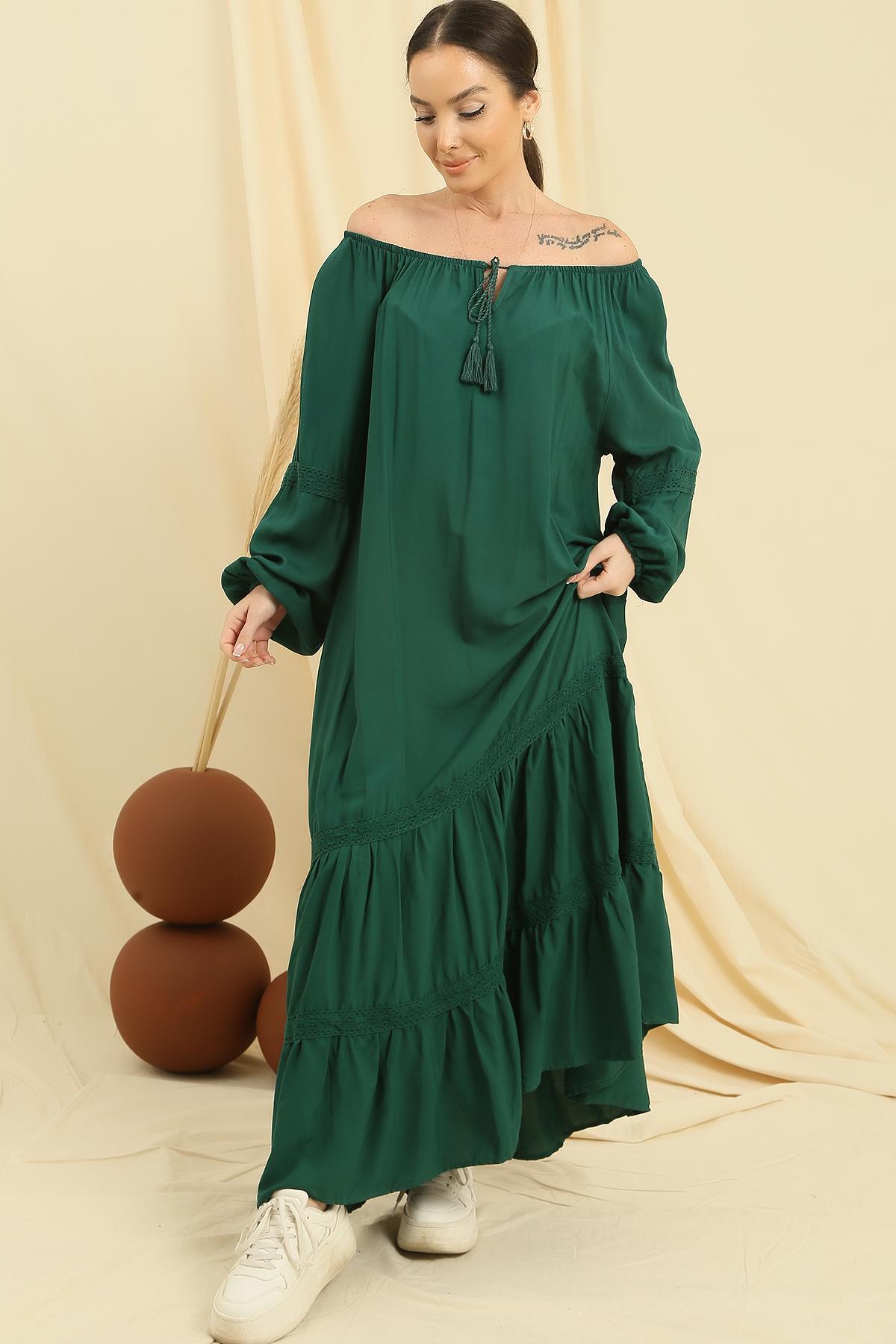 Levně By Saygı Lace Detailed Long Sleeve Oversize Viscose Dress with Collar Laced