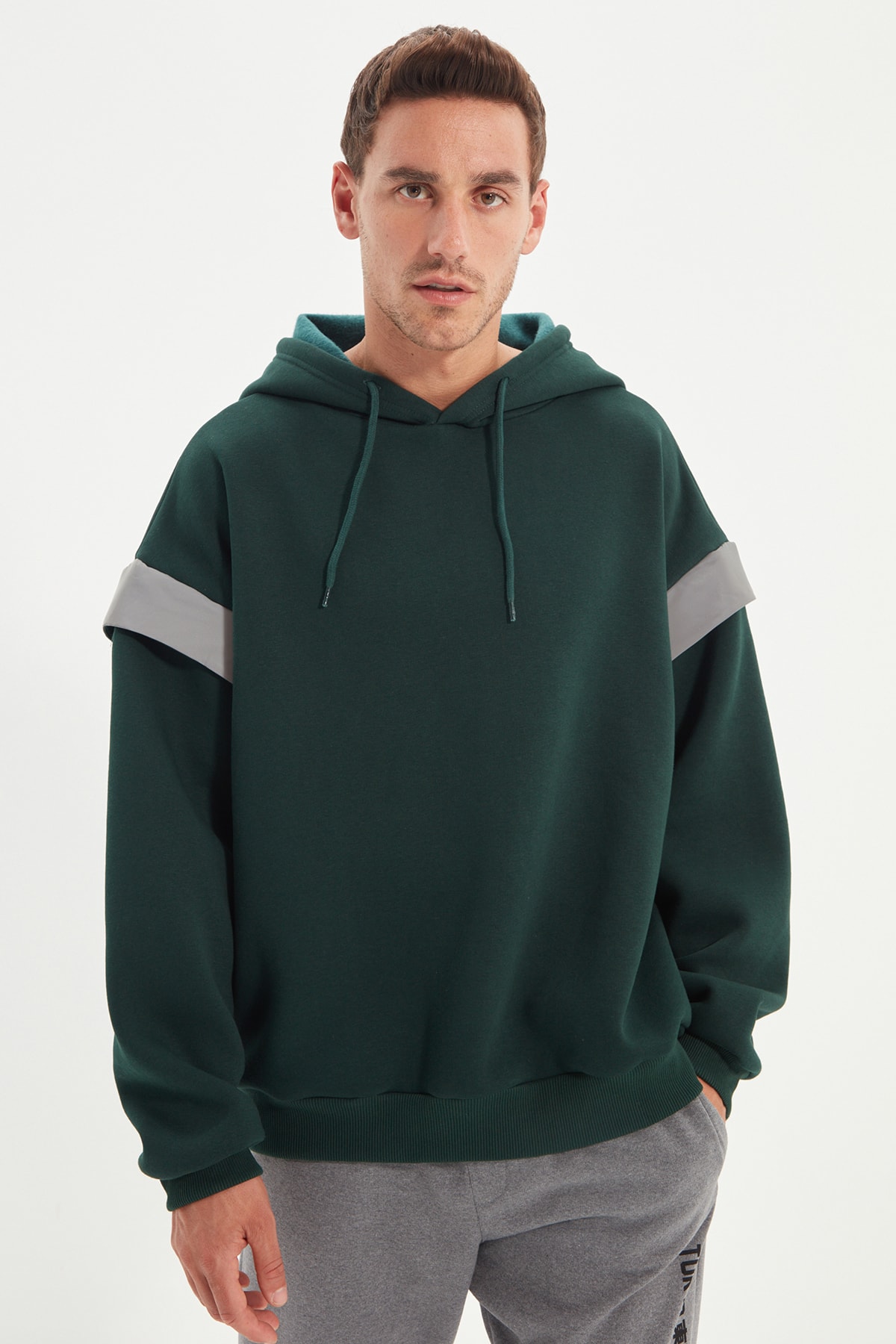 Trendyol Green Oversize/Wide Cut Hooded Sweatshirt with Reflective Detail and Fleece Inside