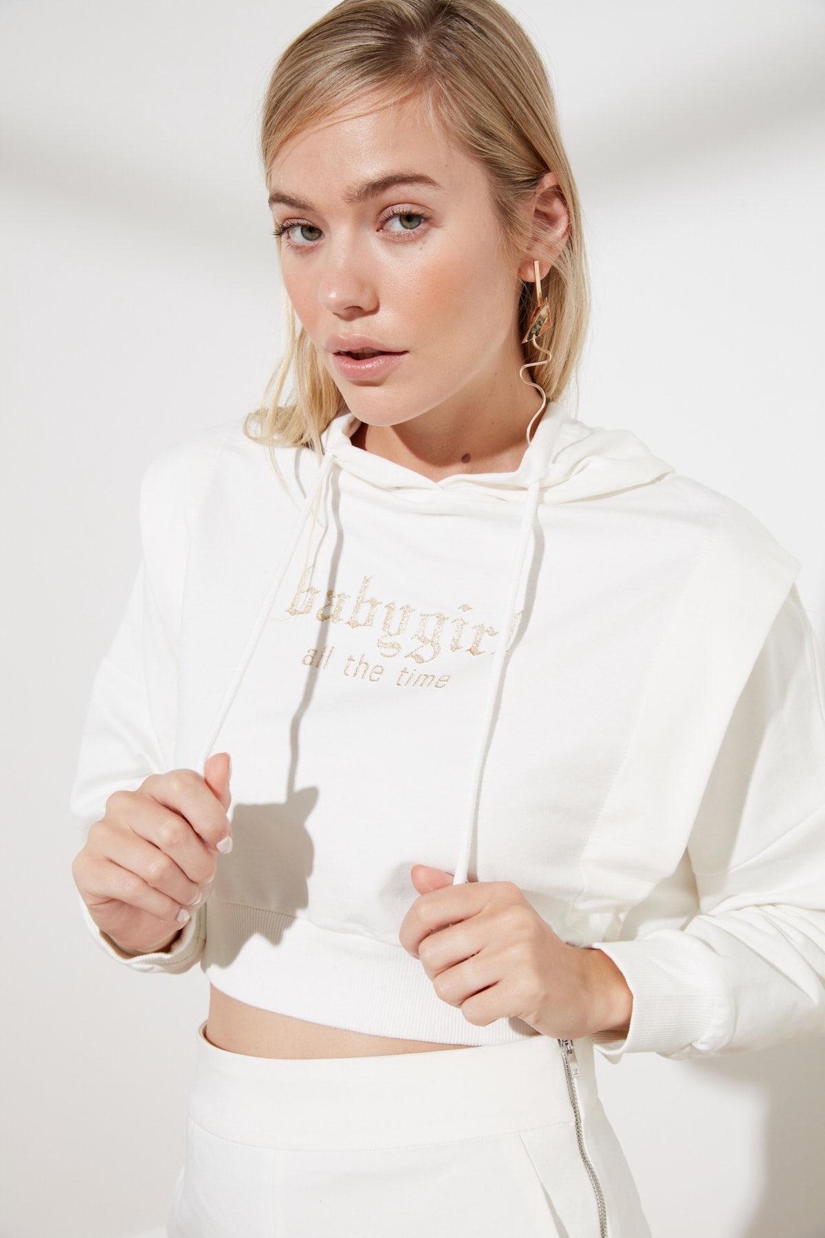 Trendyol Knitted Sweatshirt Sweatshirt