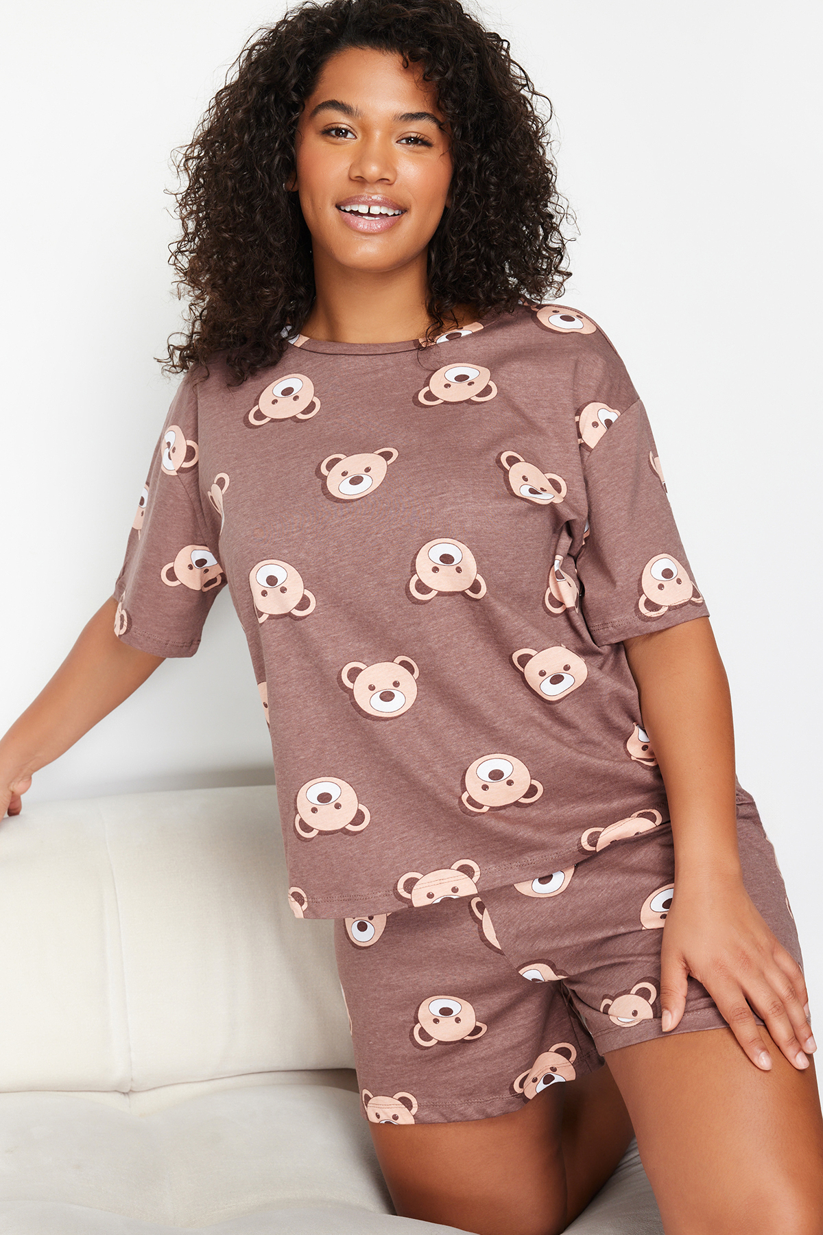 Levně Trendyol Curve Brown Teddy Bear Printed Cotton Knitted Pajamas Set