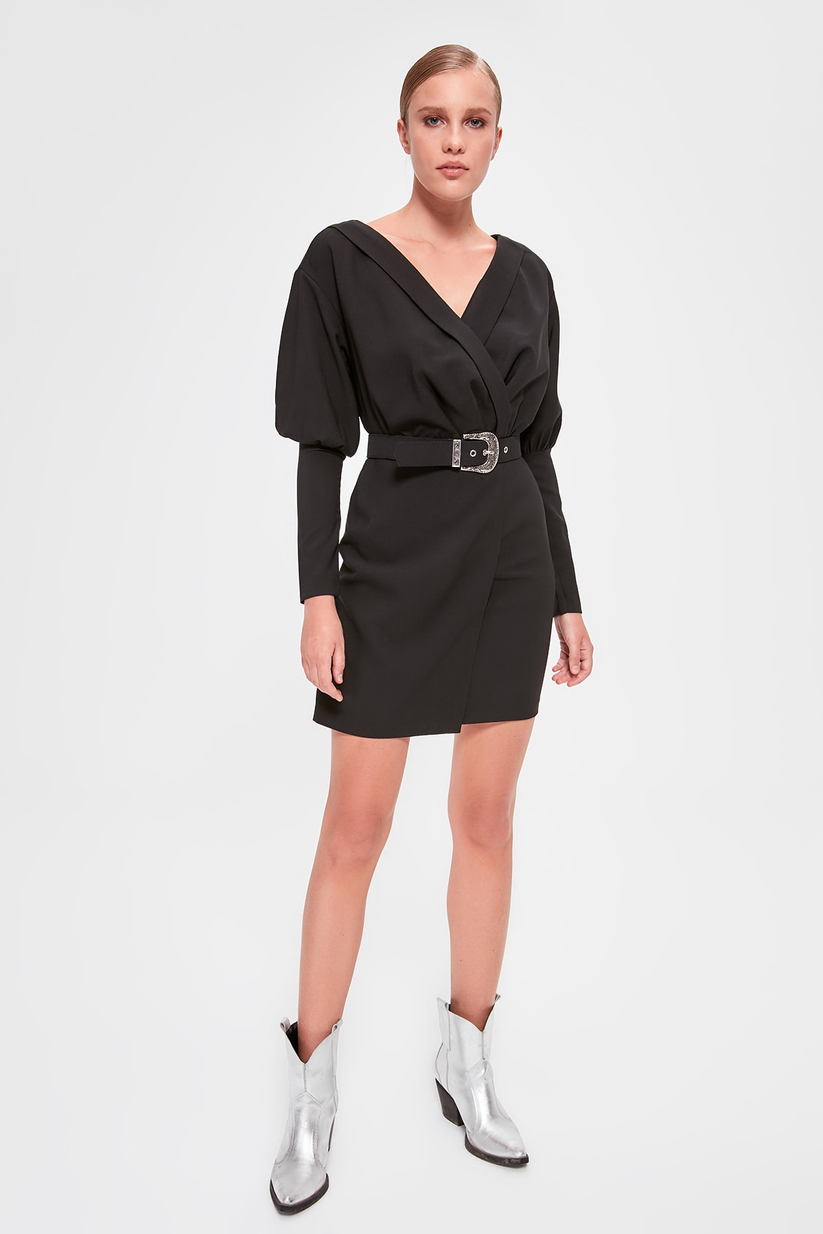 Trendyol Black Belt Detailed Cruise Collar Dress
