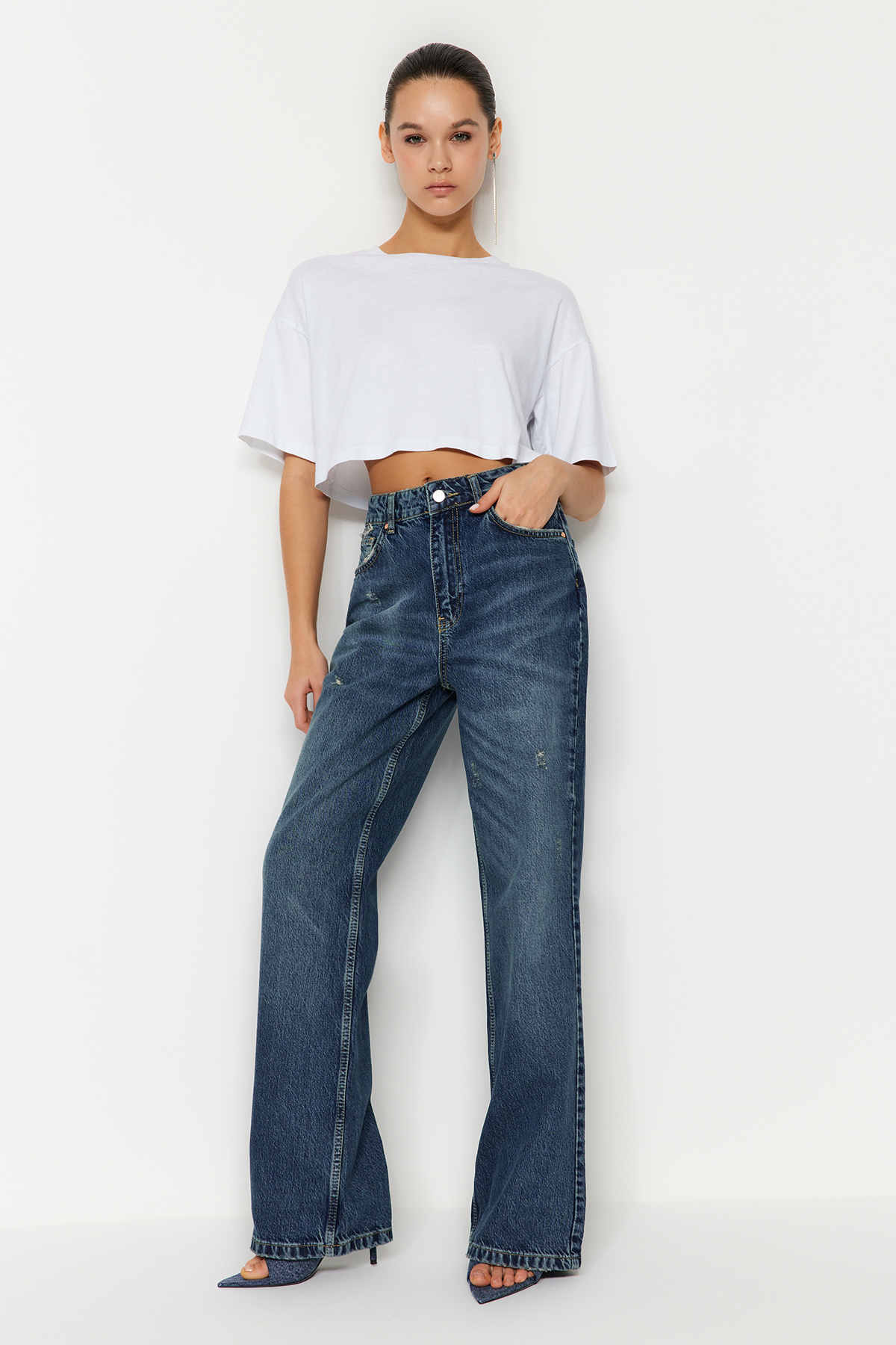 Levně Trendyol Blue More Sustainable Ripped High Waist Wide Leg Jeans