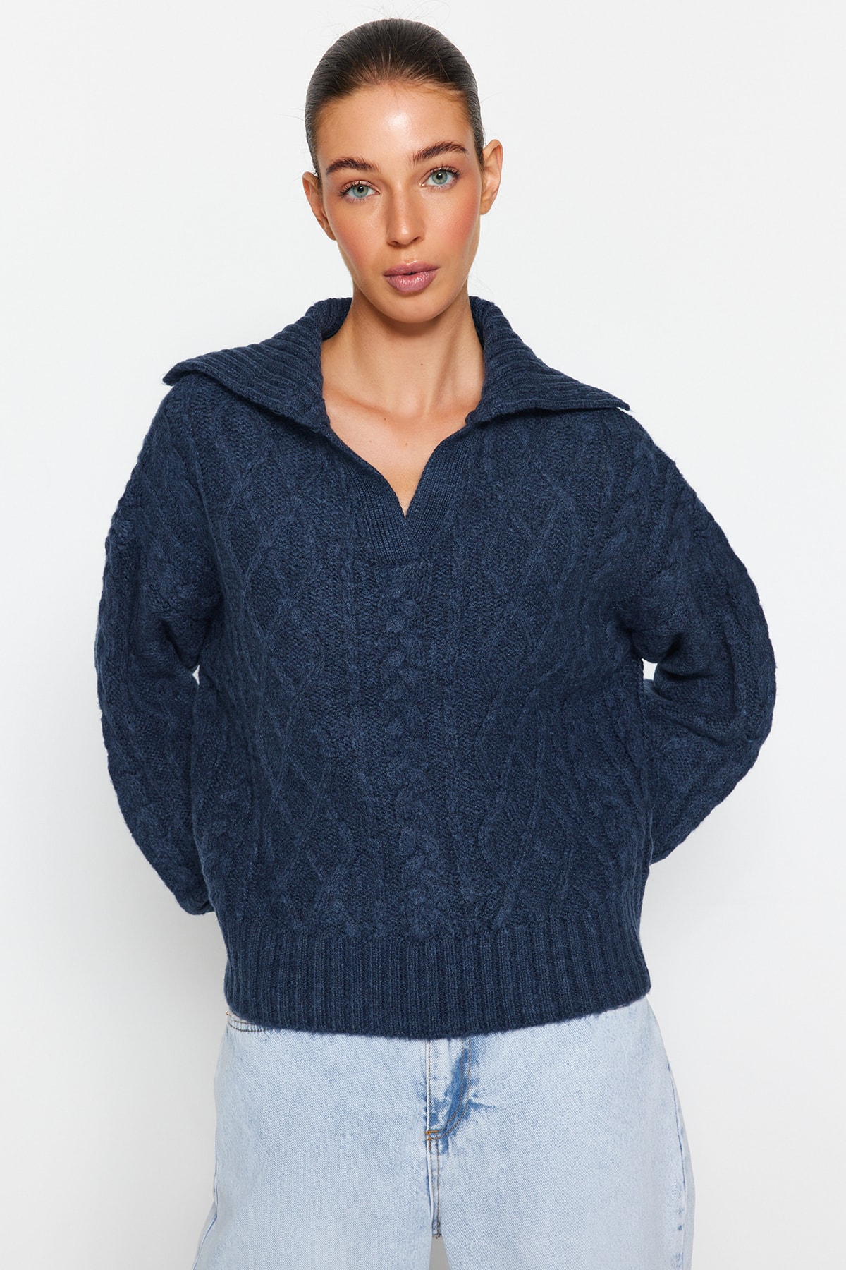 Trendyol Blue Soft Textured Thick Knit Detailed Knitwear Sweater