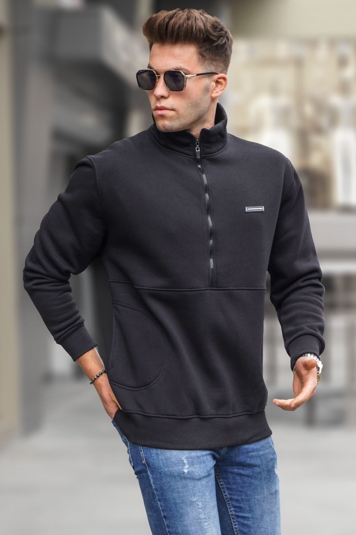 Levně Madmext Black Zippered Sweatshirt 5316