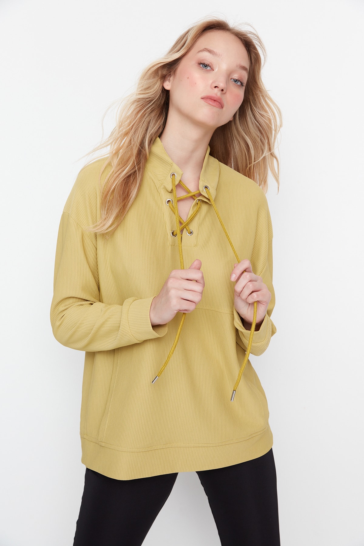 Trendyol Sweatshirt - Grün - Regular fit