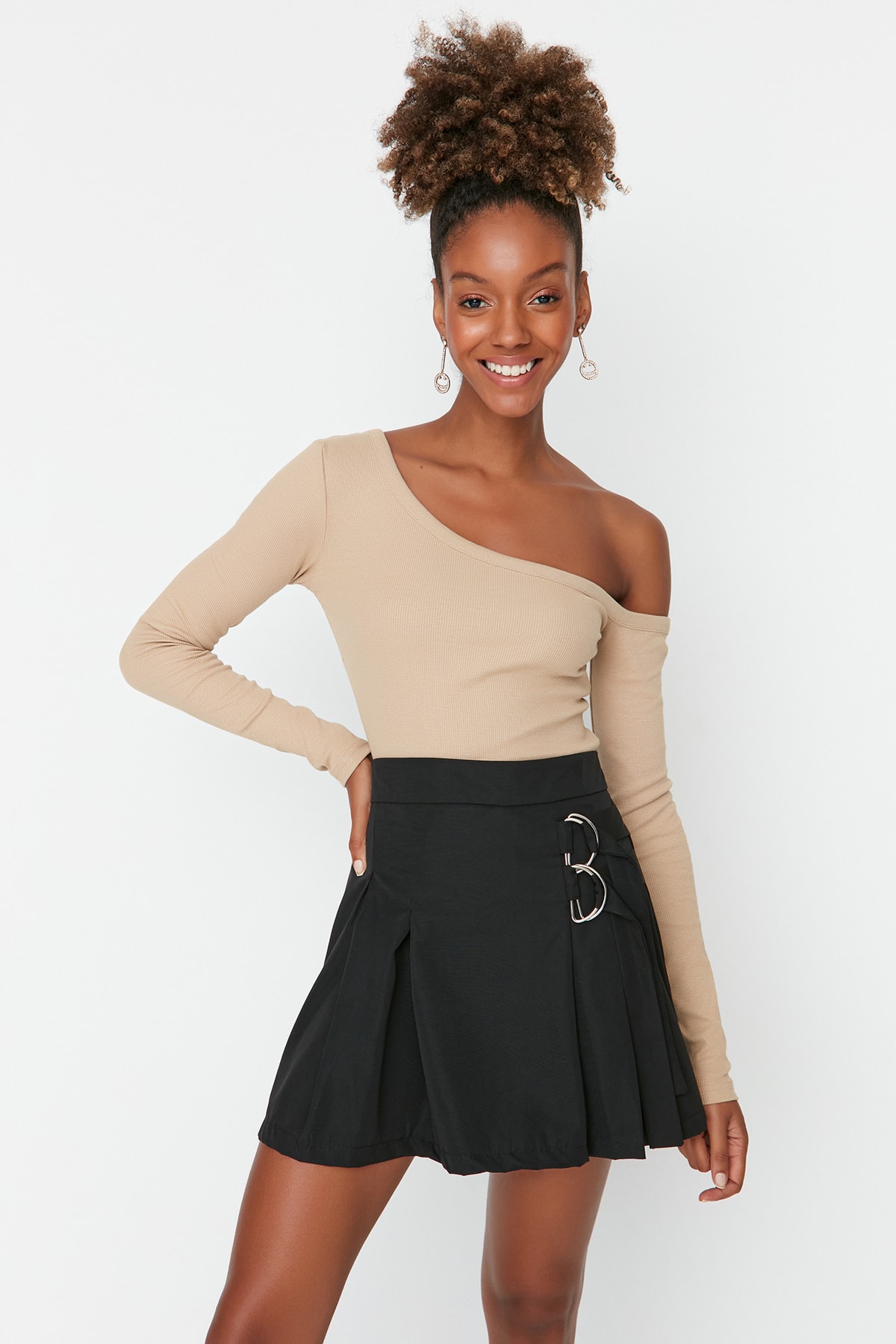 Trendyol Black Mini Woven Skirt
