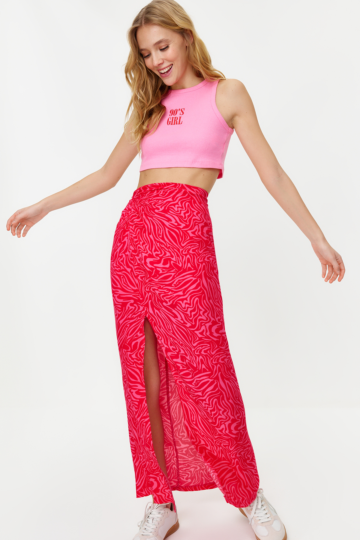 Levně Trendyol Pink Animal Patterned Slit Detail Maxi Length Woven Skirt