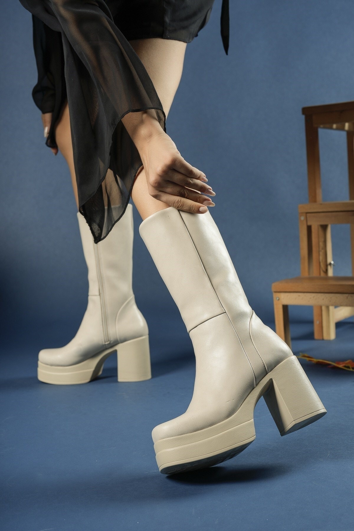 Levně Riccon Beige Skin Women's High Heeled Boots 0012690