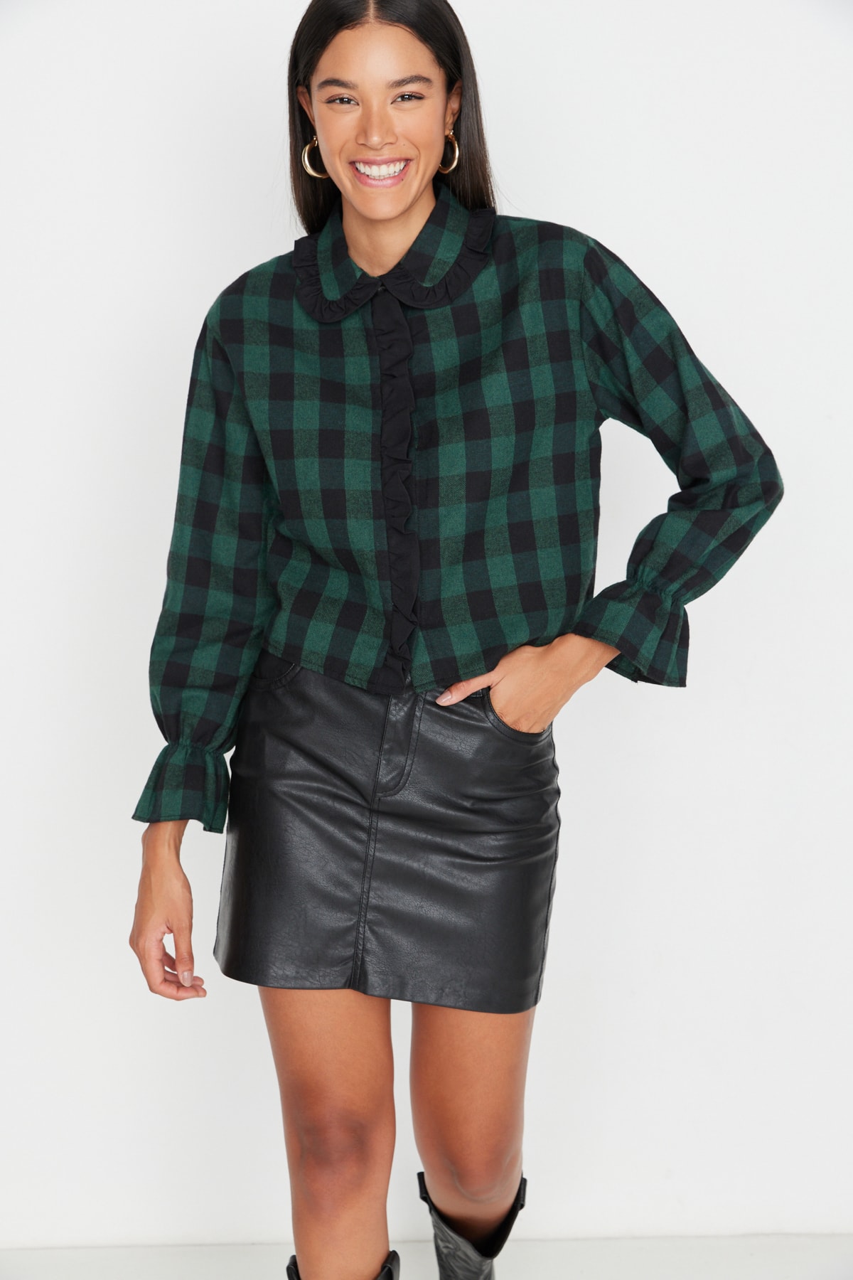 Trendyol Shirt - Grün - Regular fit
