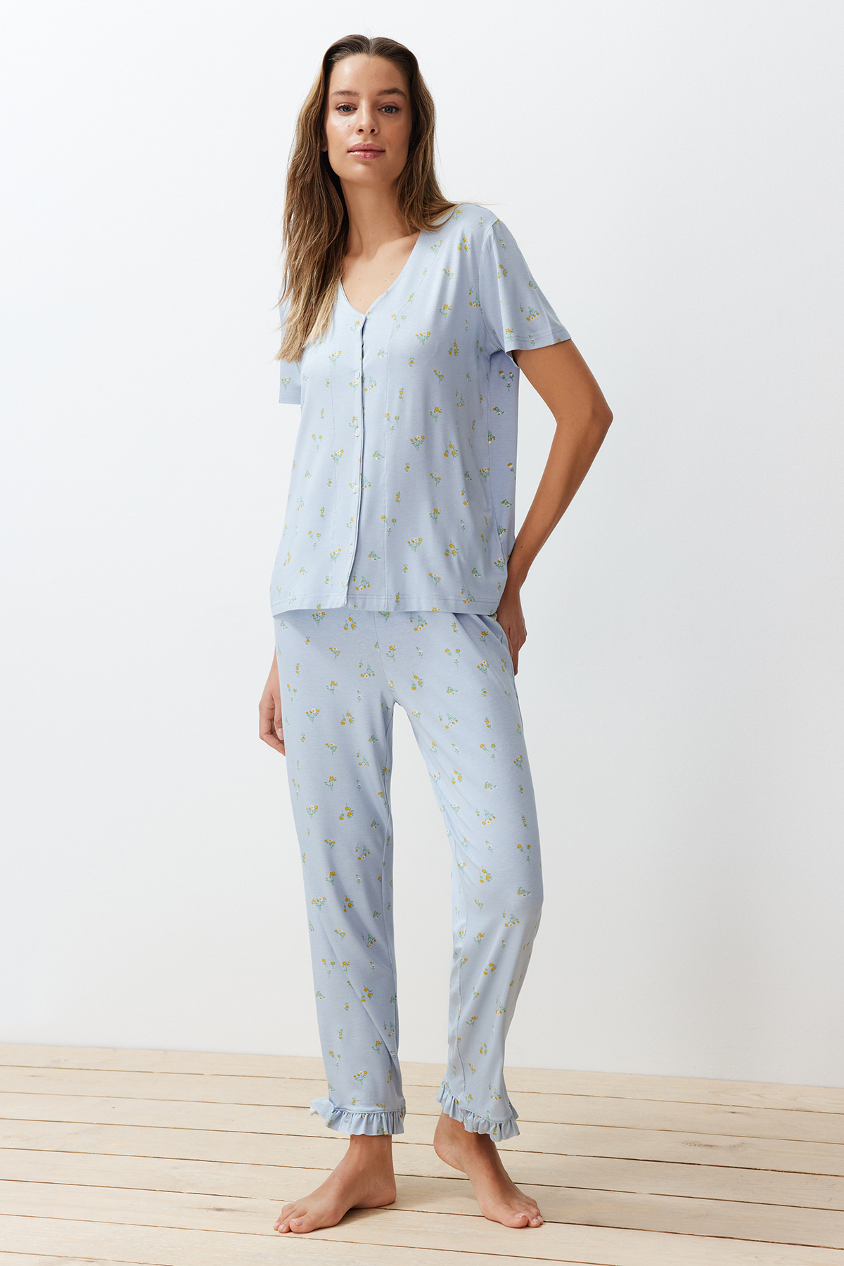 Trendyol Blue-Multicolor Floral Ruffle Detailed Knitted Pajamas Set