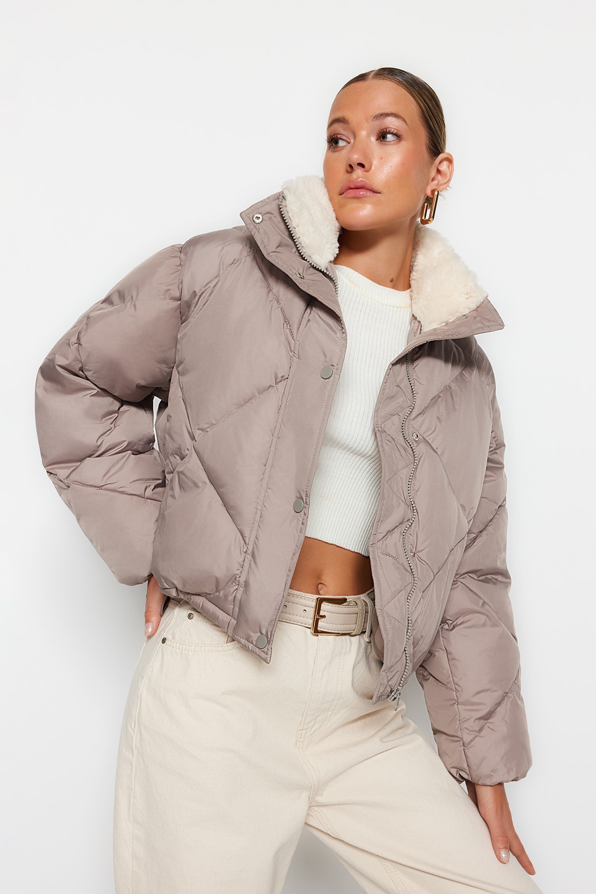 Levně Trendyol Mink Oversize plyšový límec detailní, vodoodpudivý nafukovací kabát