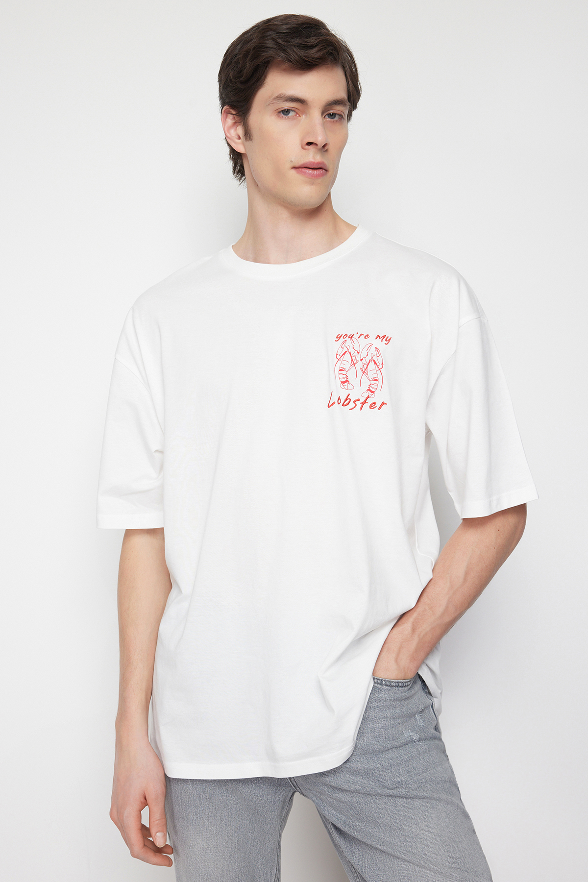 Trendyol Ecru Oversize/Wide-Fit Lobster Embroidery 100% Cotton T-shirt