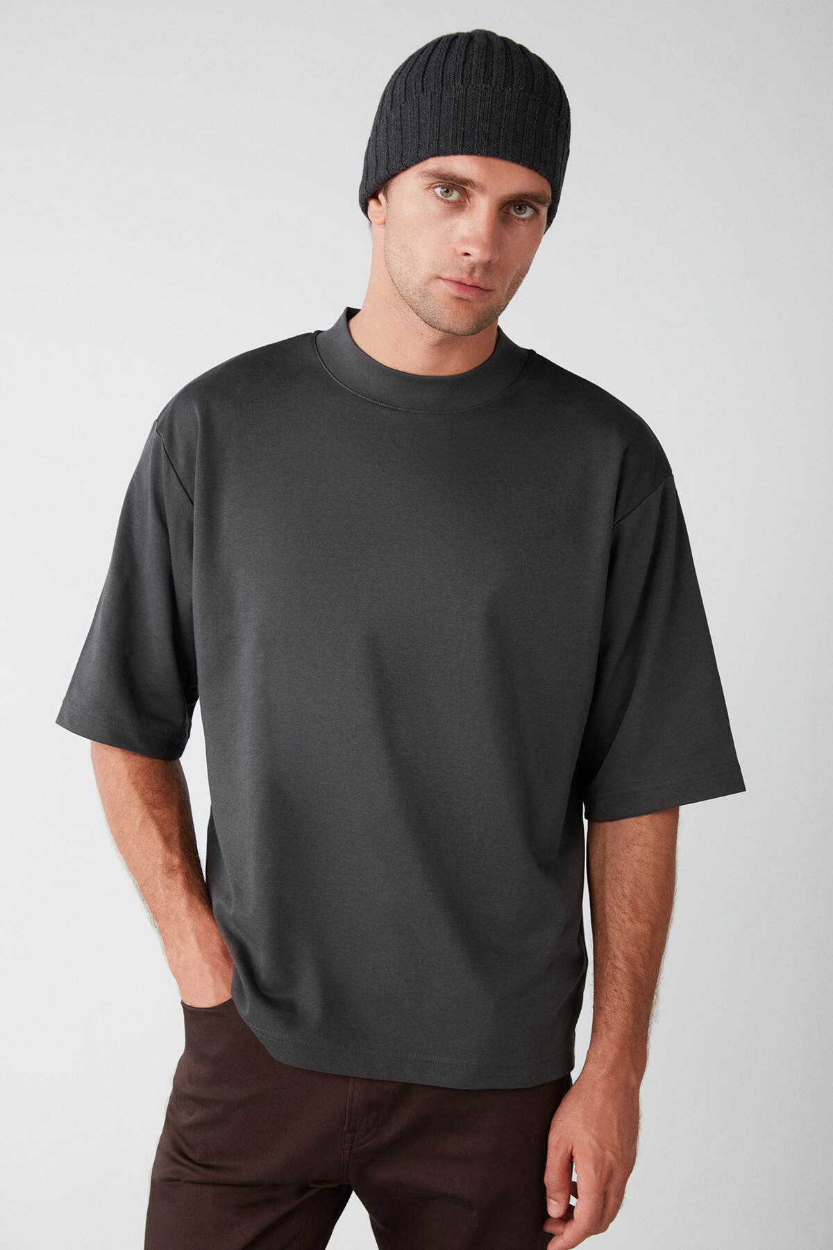 Levně GRIMELANGE Men's Ascolı Oversize Fit Special Thick Textured Fabric High Collar Anthracite T-shirt