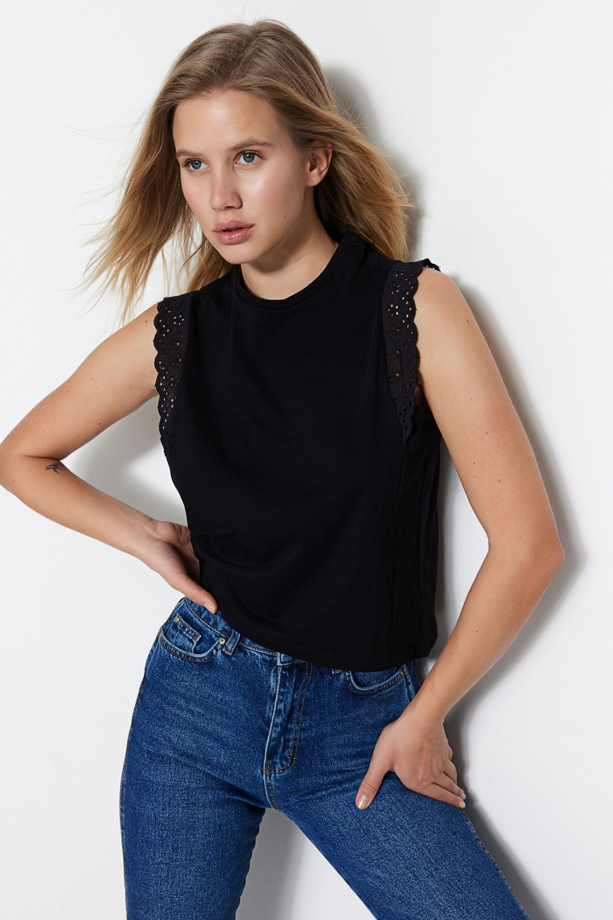 Trendyol Blouse - Black - Regular fit