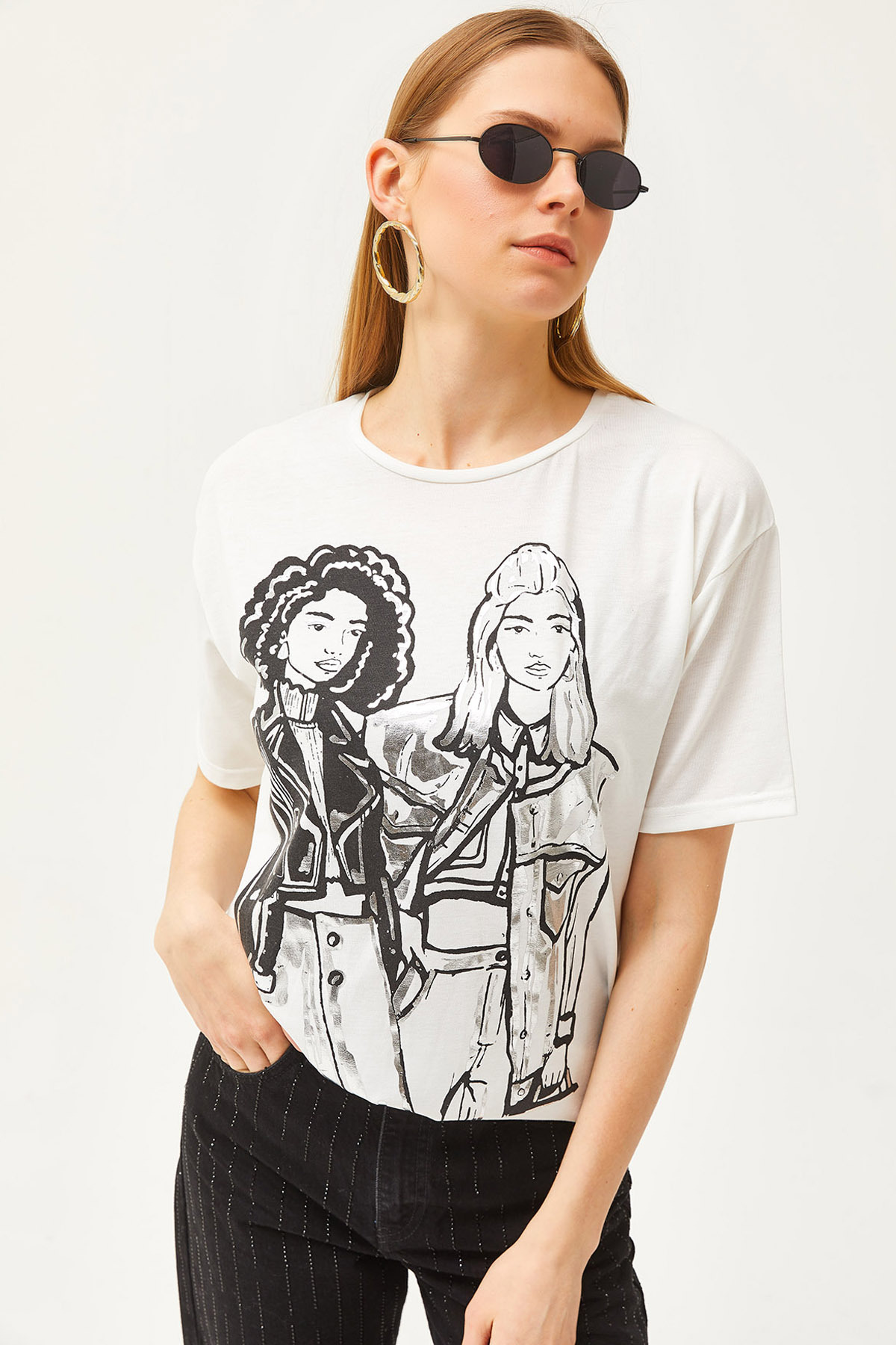 Olalook Women's Ecru Foil Detail Flowy T-Shirt