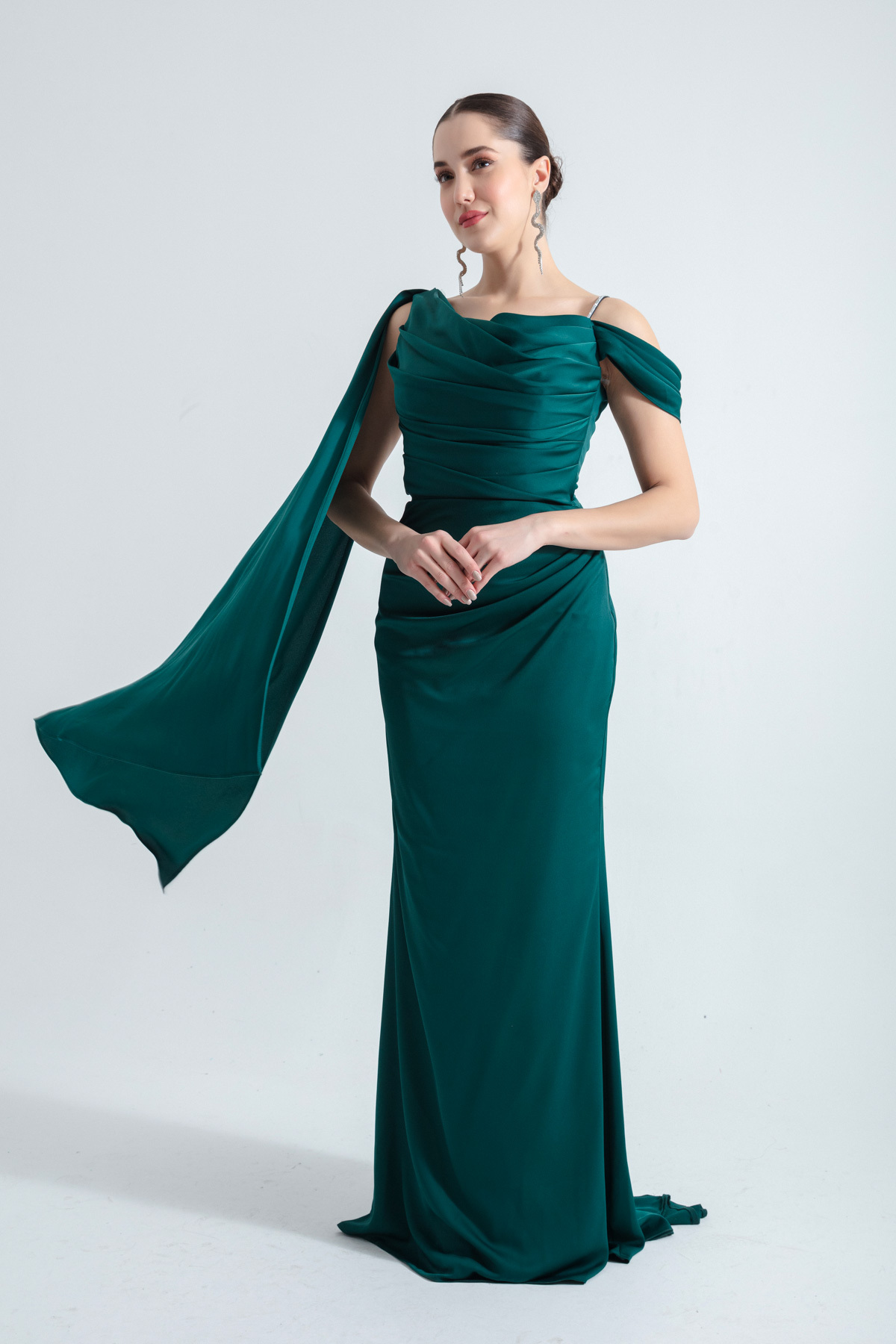 Levně Lafaba Women's Emerald Green One-Shoulder Stone Strap Long Satin Evening Dress