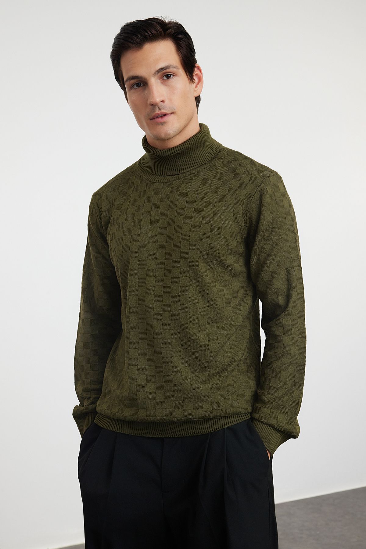 Trendyol Khaki Men's Turtleneck Textured Knitwear Sweater