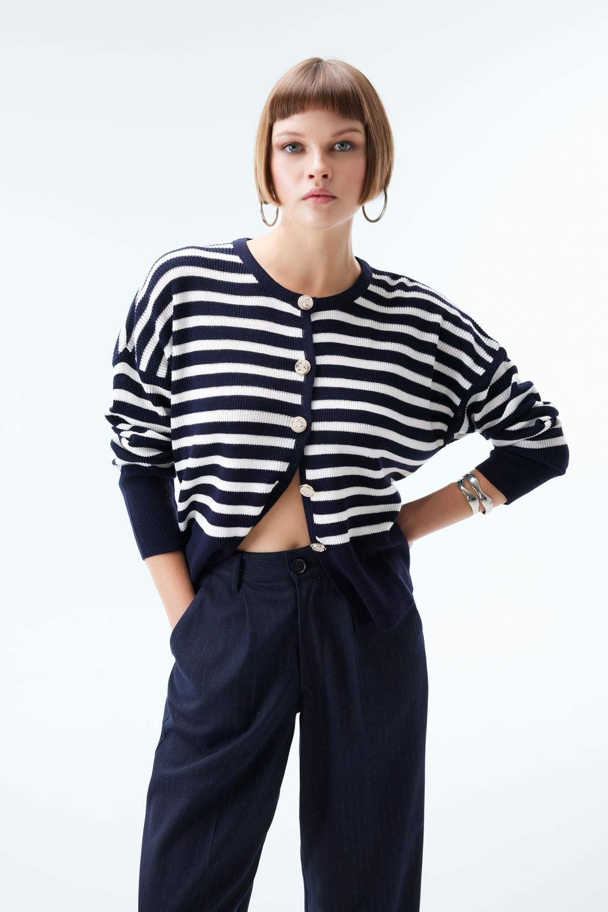 DEFACTO Relax Fit Striped Crew Neck Thessaloniki Fabric Cardigan