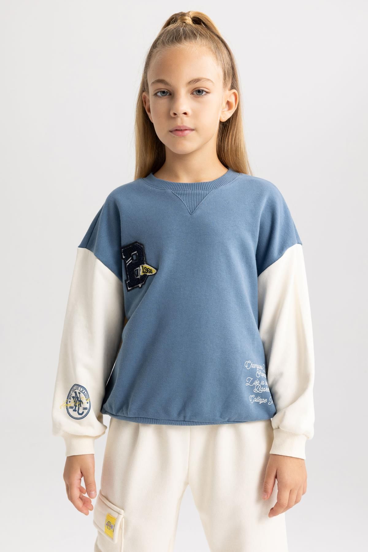 DEFACTO Girl's Crew Neck Printed Thick Sweatshirt