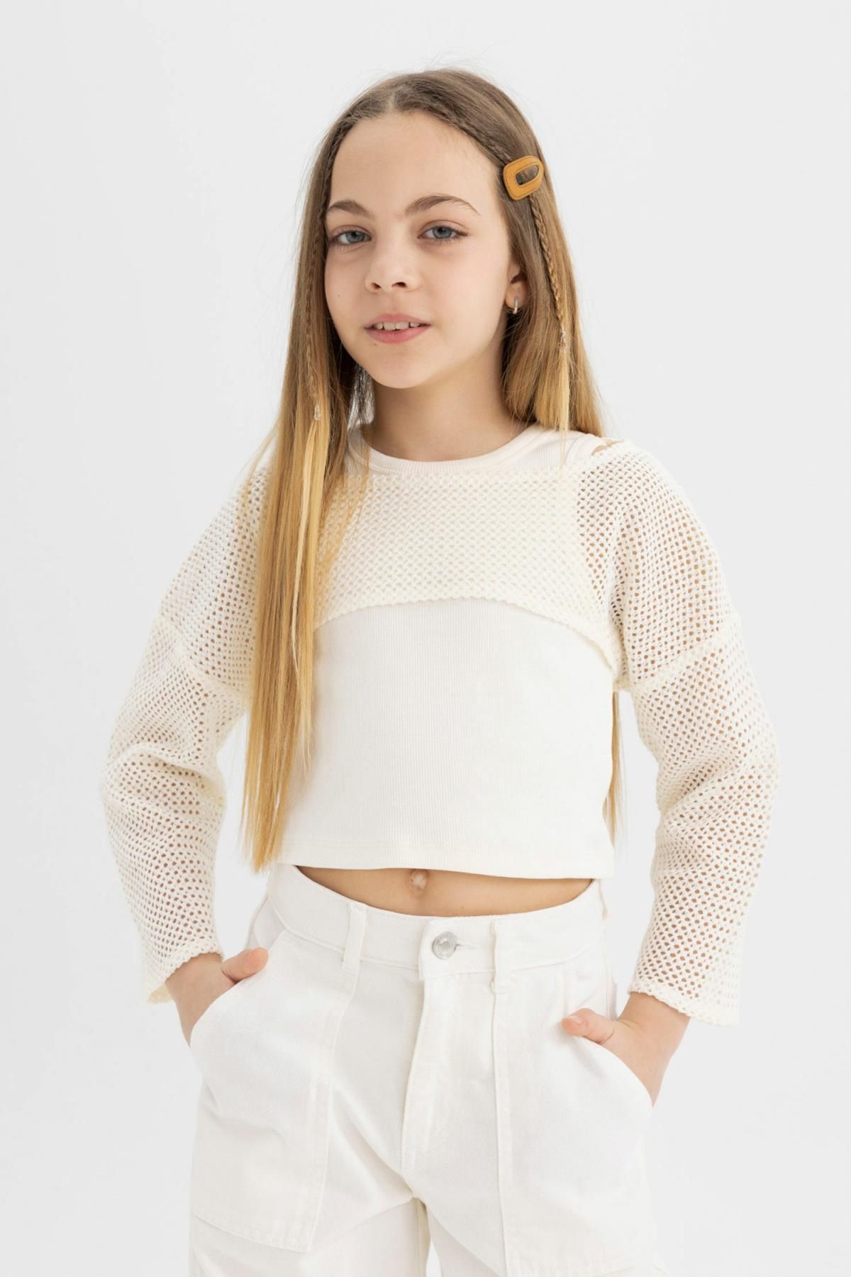 DEFACTO Girl's Relax Fit Crew Neck Ribbed Long Sleeve T-Shirt