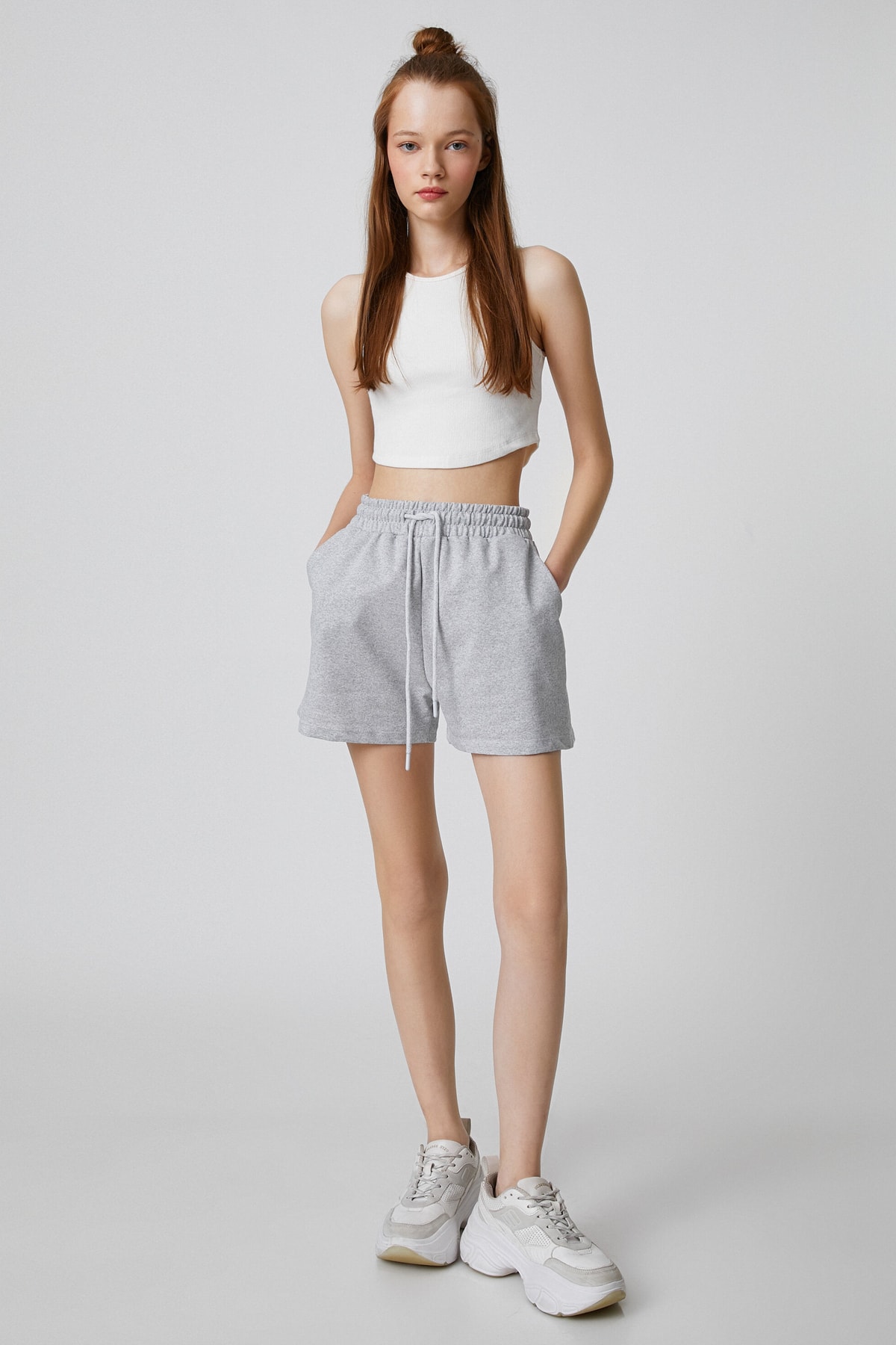 Levně Koton Mini Shorts with Lace-Up Waist, Relaxed Cut, Pocket Detailed.