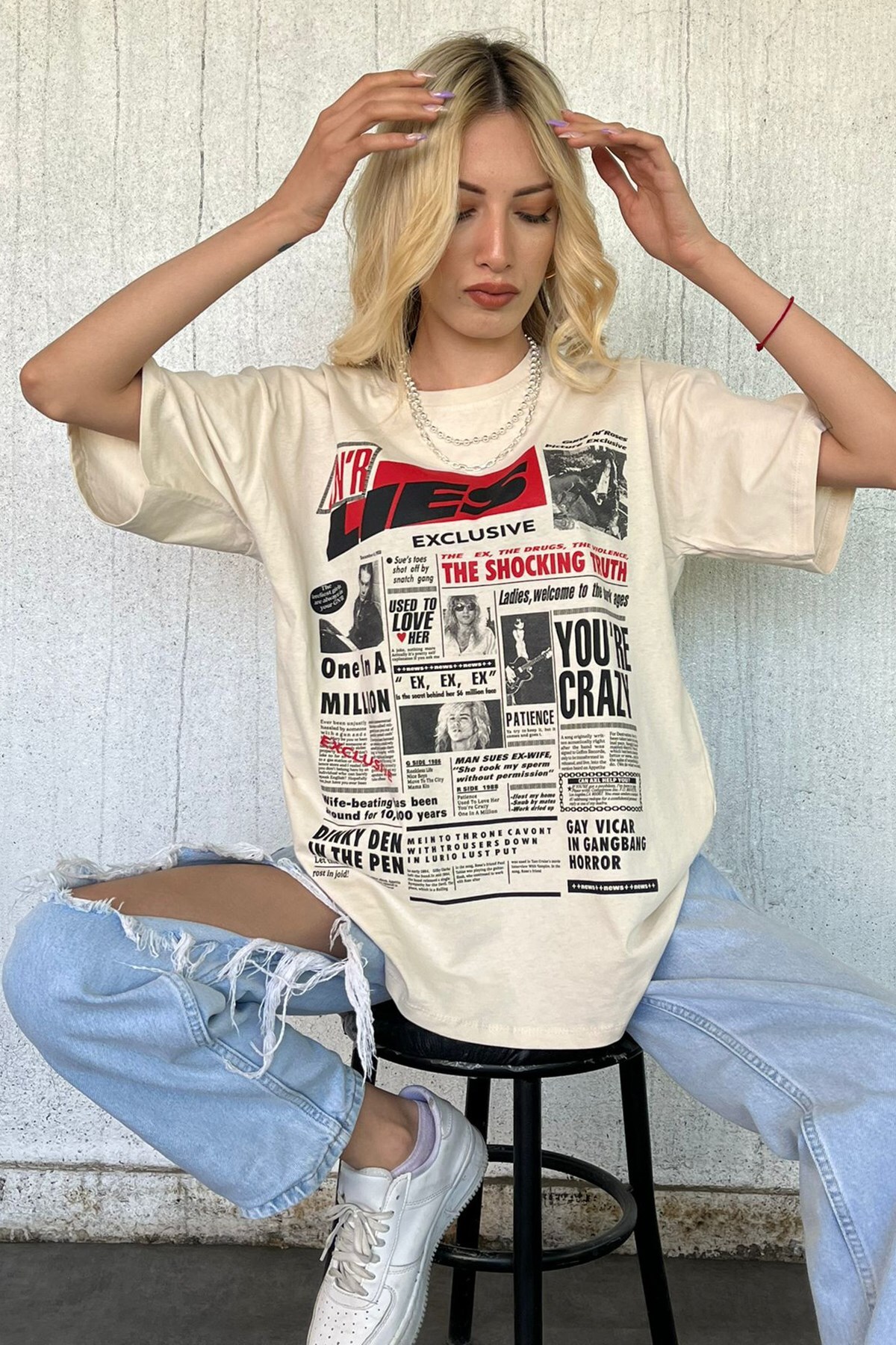 Levně Madmext Beige Printed Over the Back Women's T-Shirt