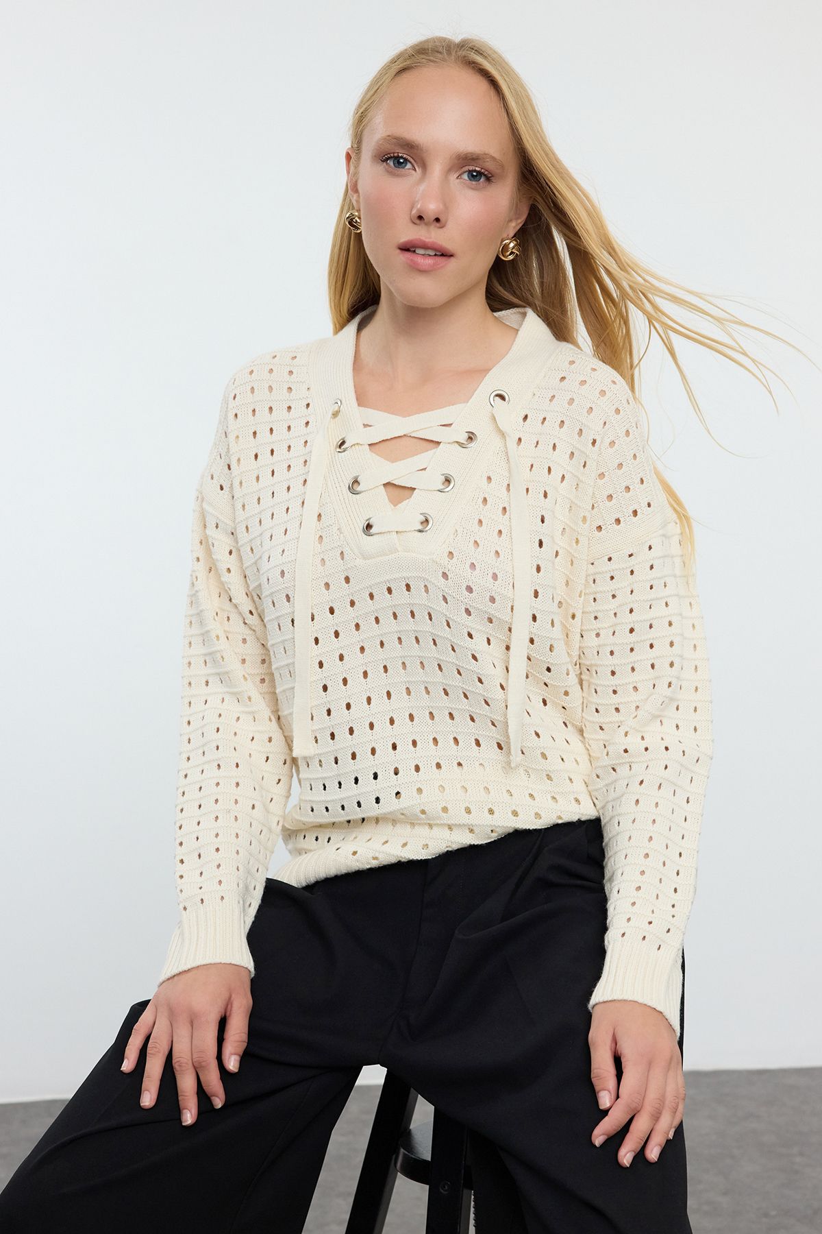 Trendyol Ecru Wide Pattern Lace Detailed Openwork/Perforated Knitwear Sweater