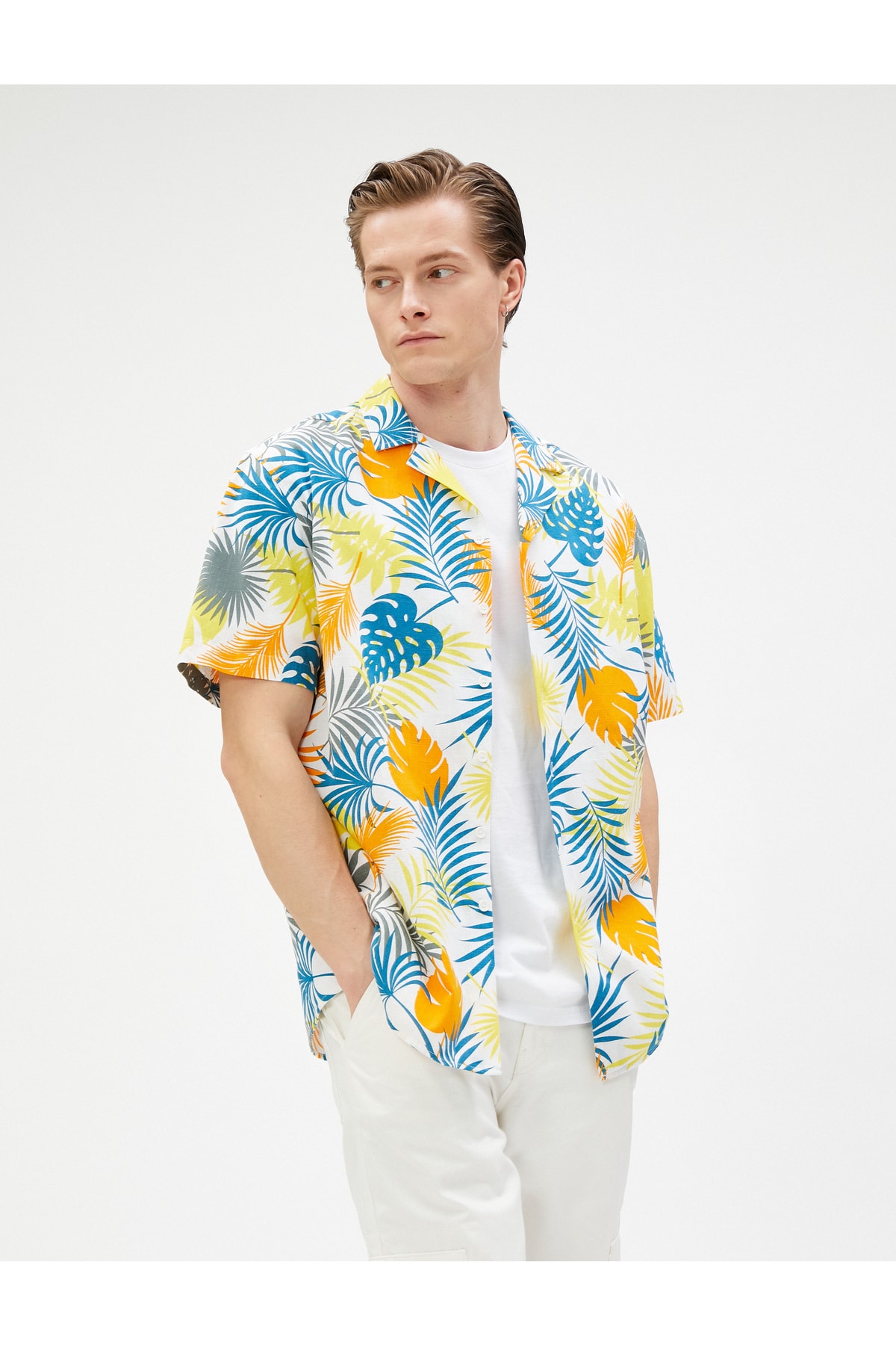 Levně Koton Hawaiian Shirt Short Sleeve Cropped Collar Printed Cotton