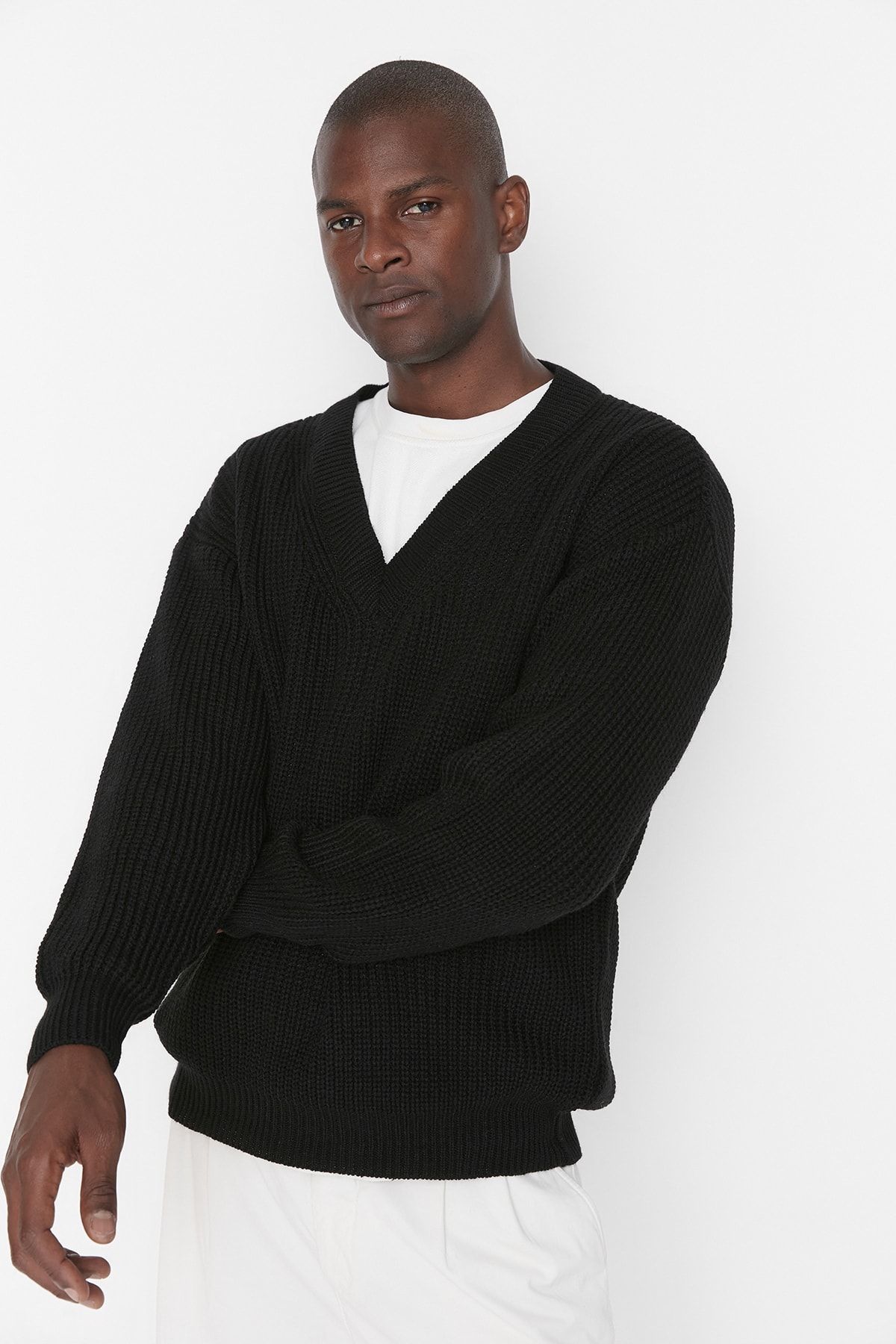 Trendyol Sweater - Black - Oversize