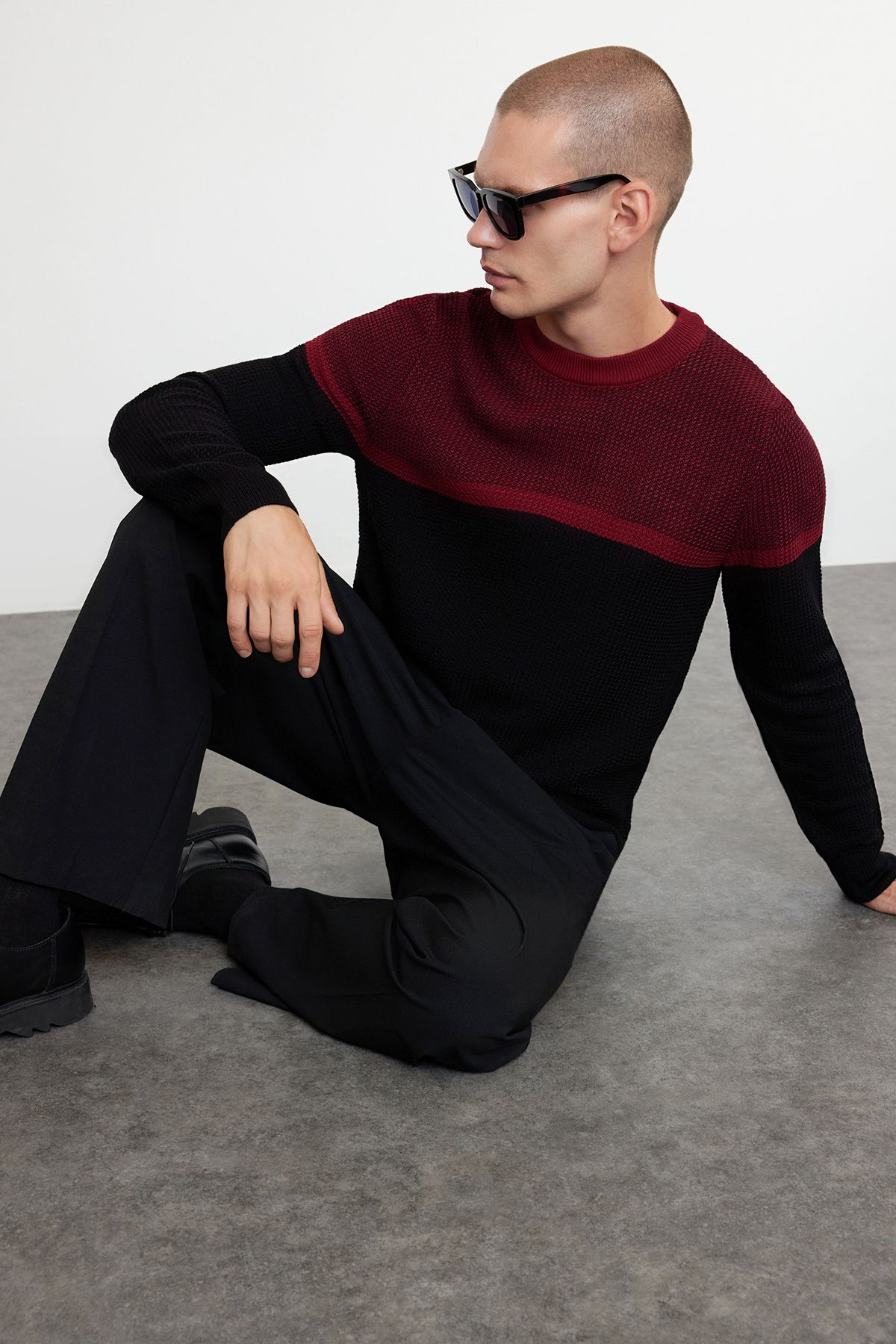 Trendyol Black Slim Crew Neck Color Blocked Knitwear Sweater