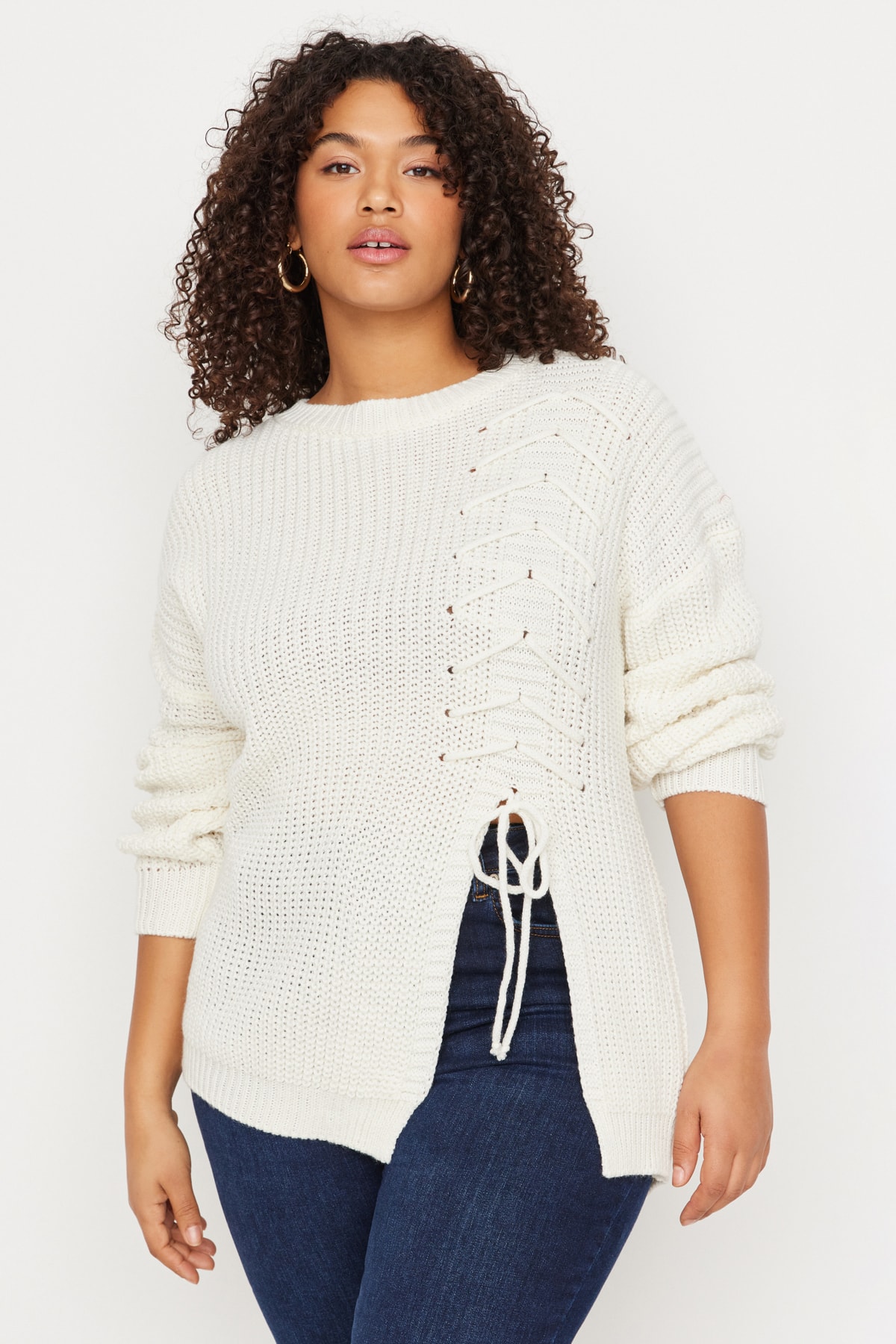 Trendyol Curve Ecru Tie Detailed Knitwear Sweater